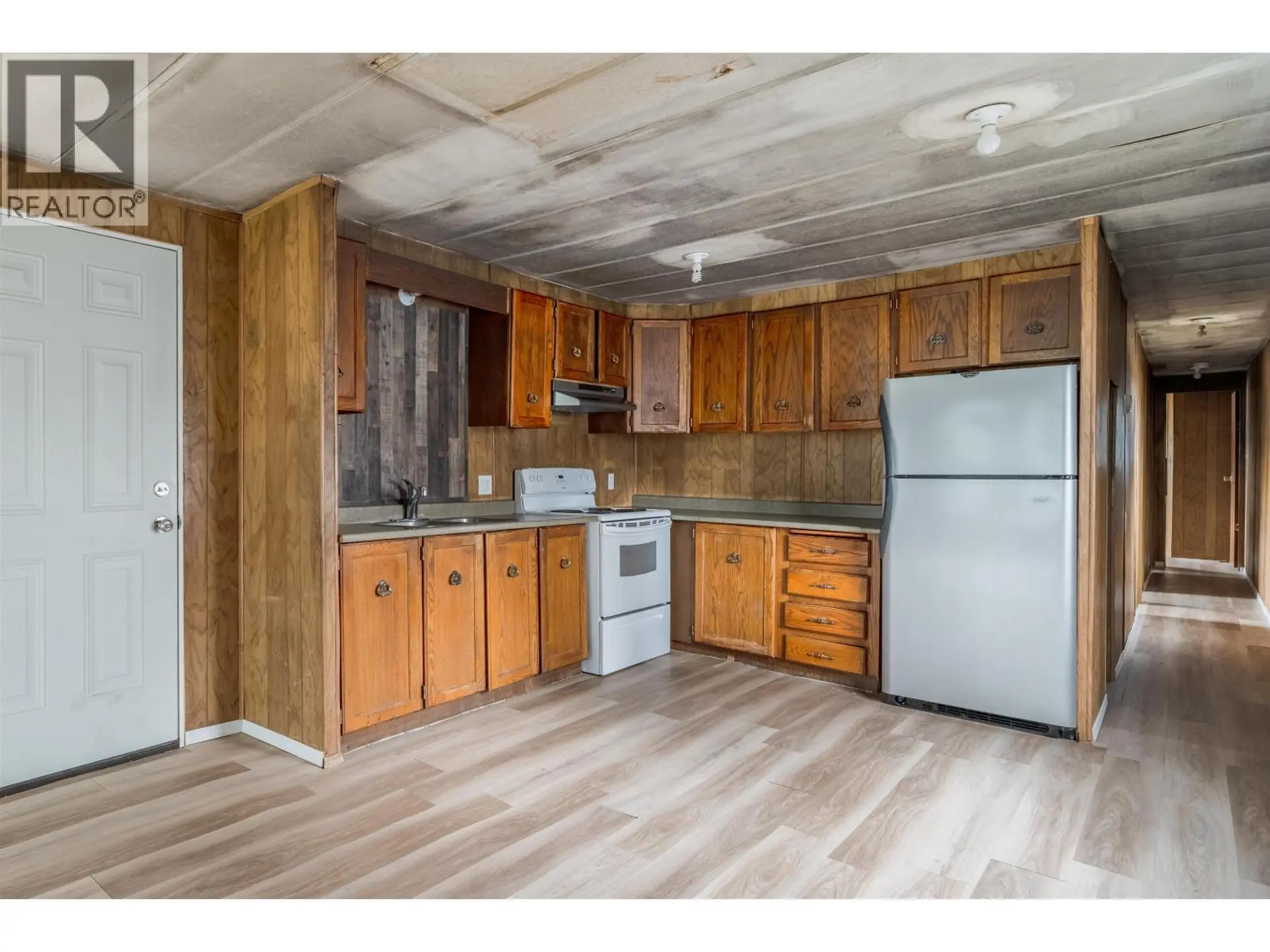 4807 CLARKE AVENUE - Image 8