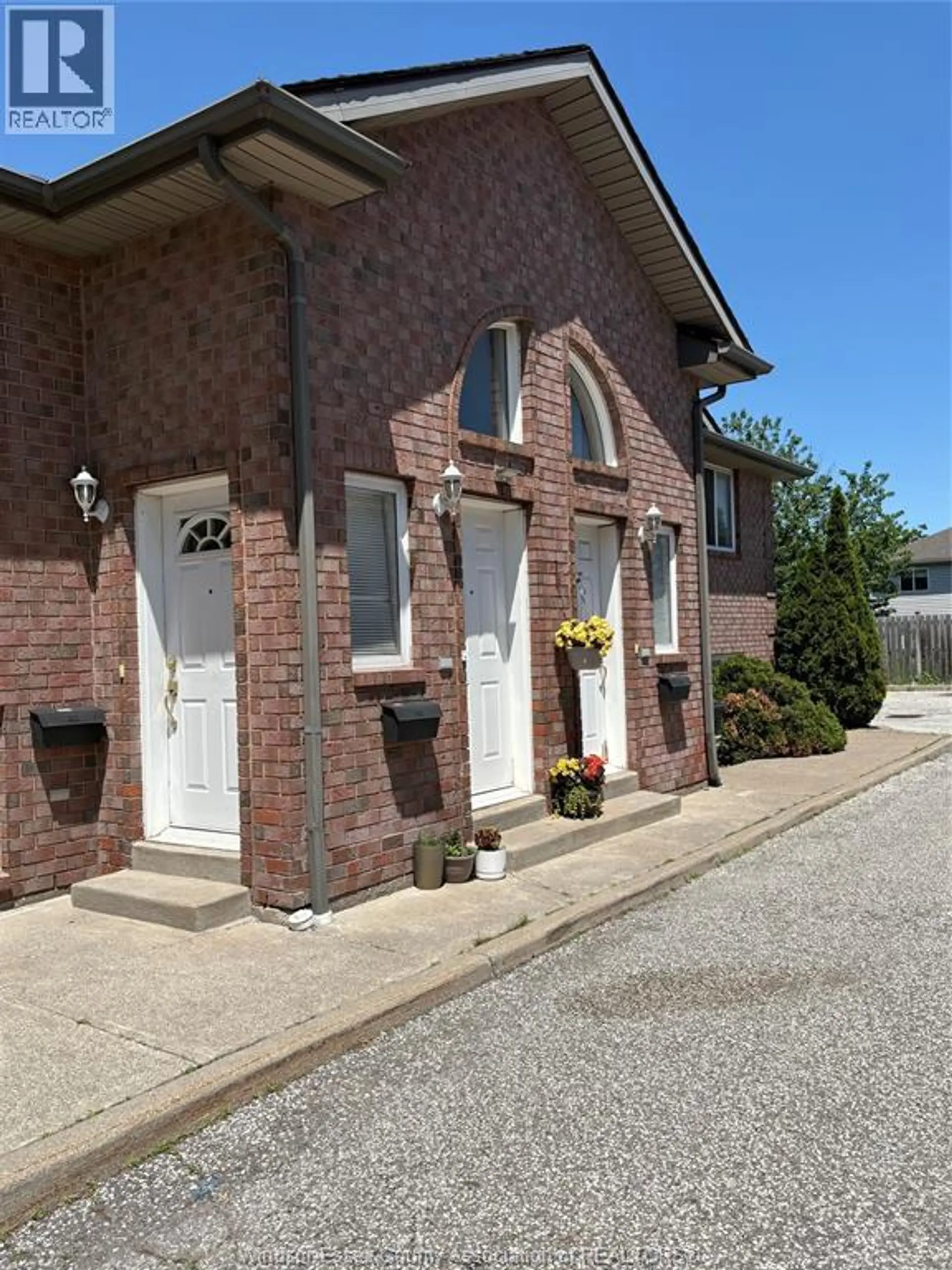 2290 DAYTONA AVENUE - Image 1