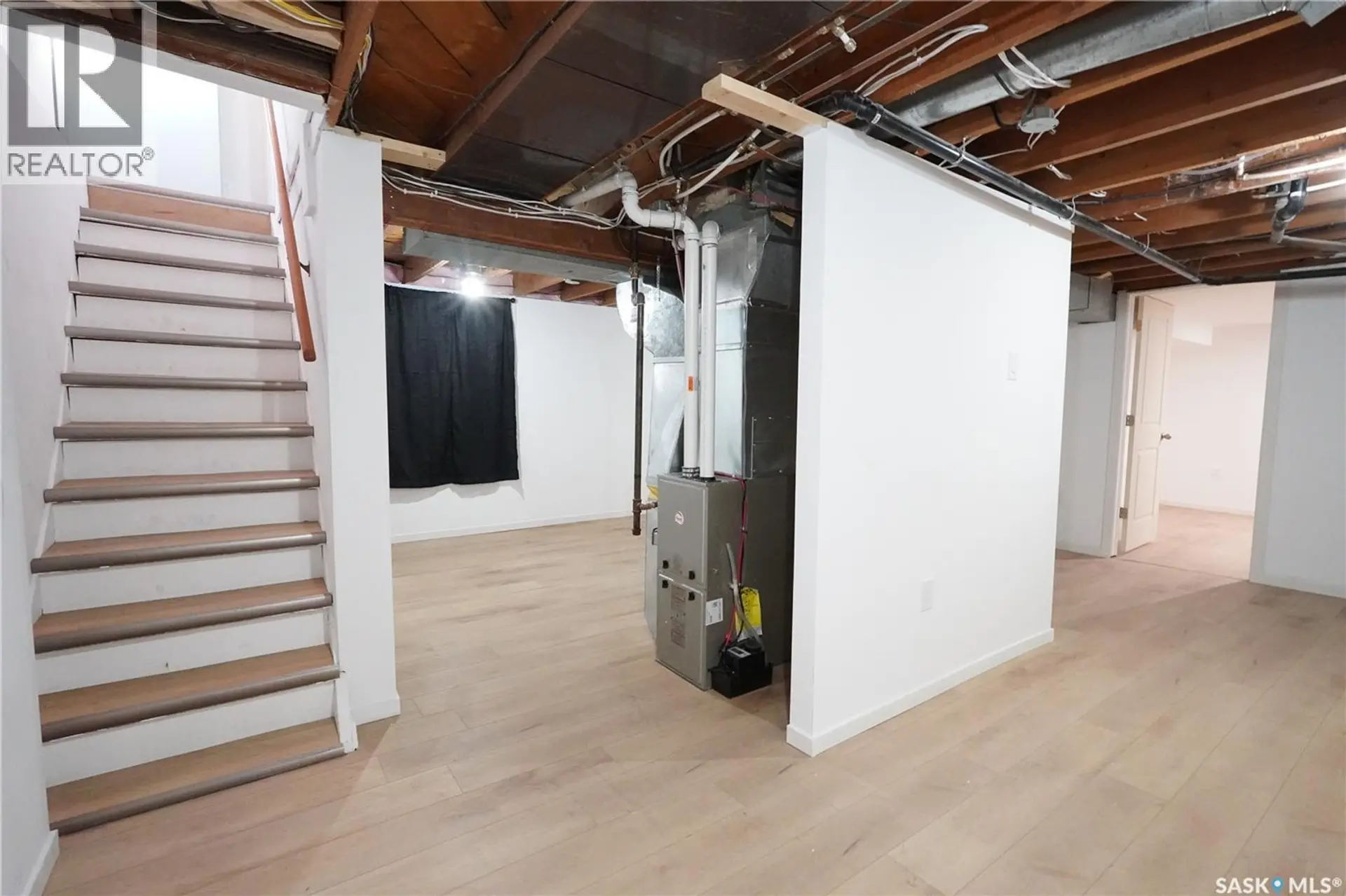 100 Broadway AVENUE - Image 12