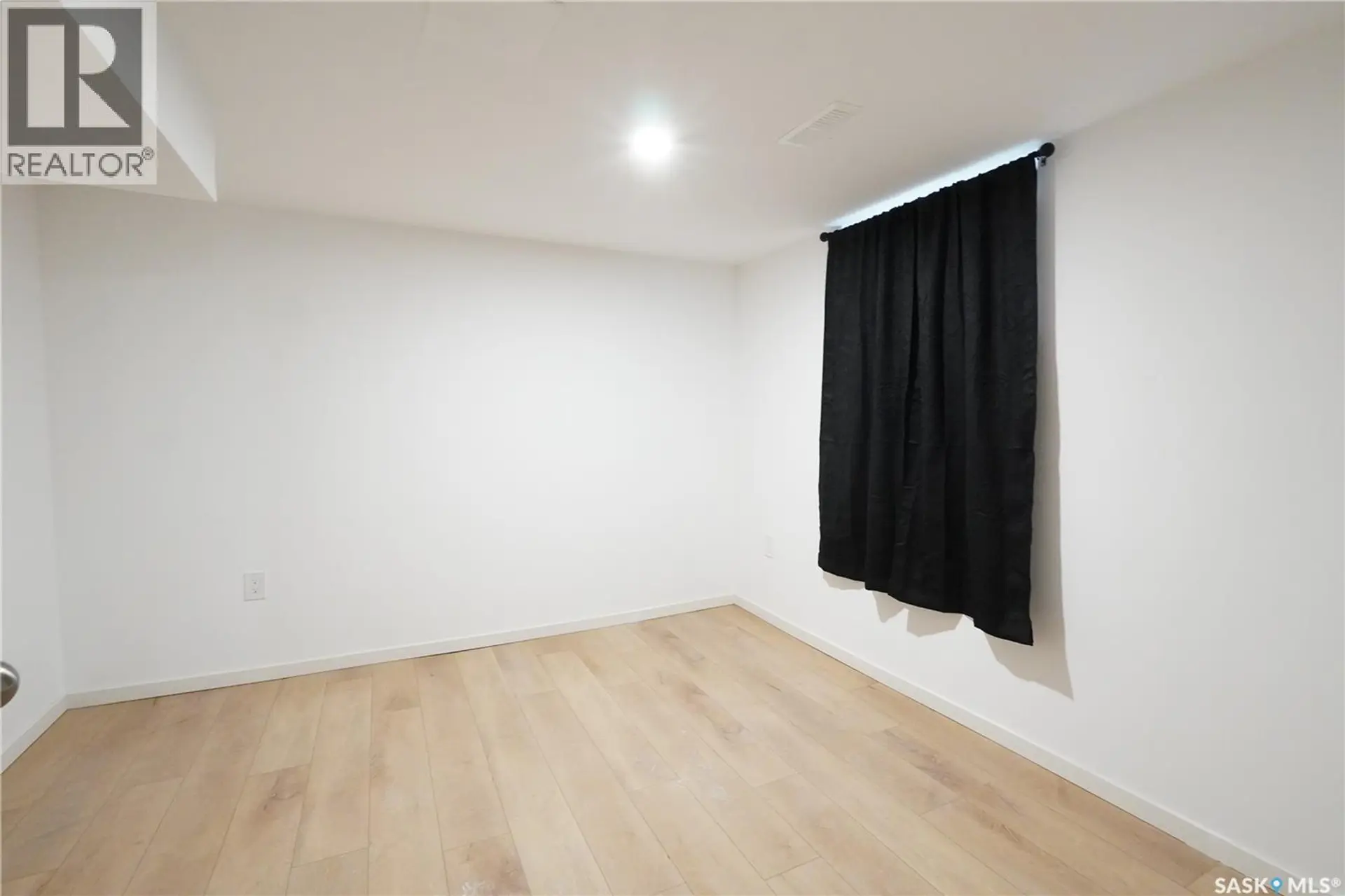 100 Broadway AVENUE - Image 14