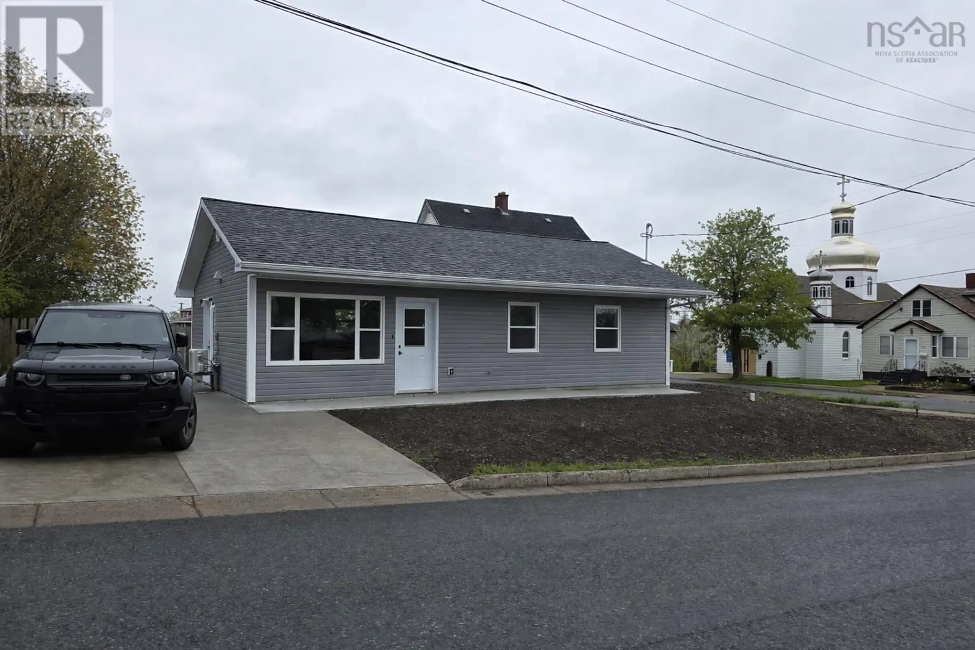 6 South Street - Image 2