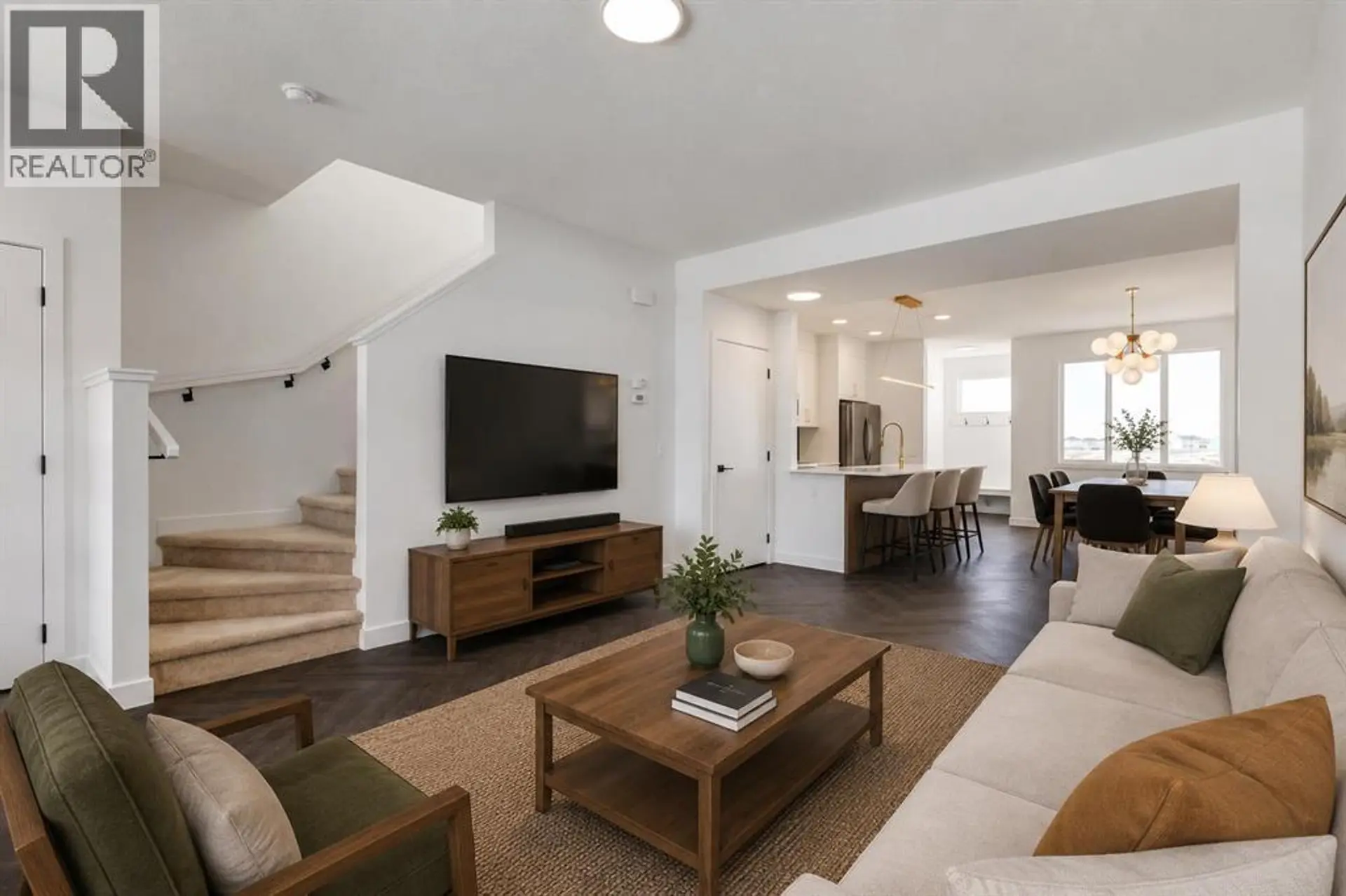 218 Greystone Boulevard - Image 2