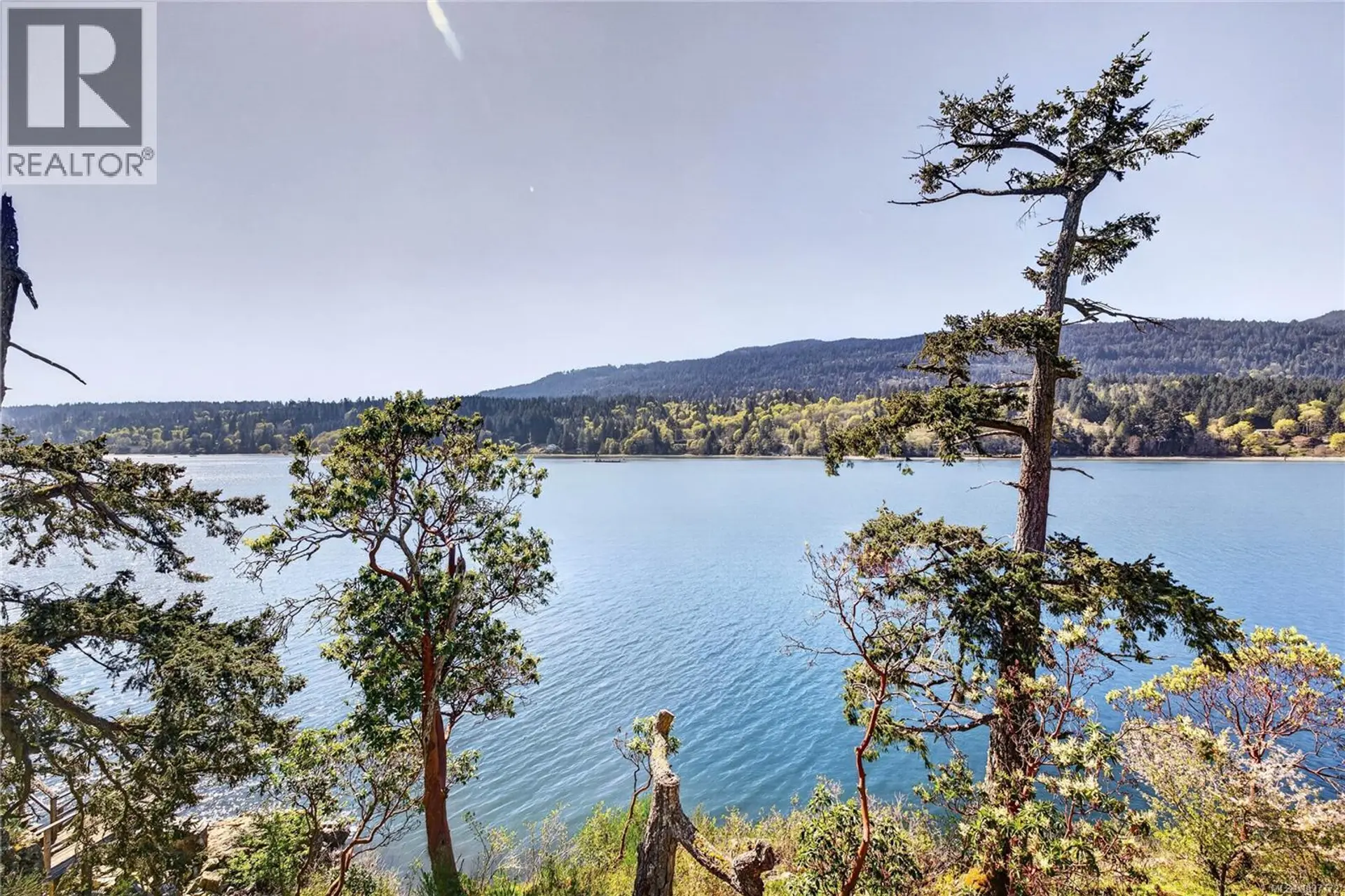 Property at 117 Morningside Rd, Salt Spring, BC