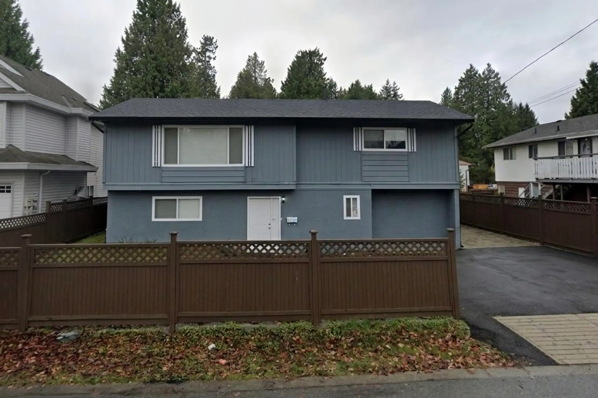 7427 115 Street - Image 1