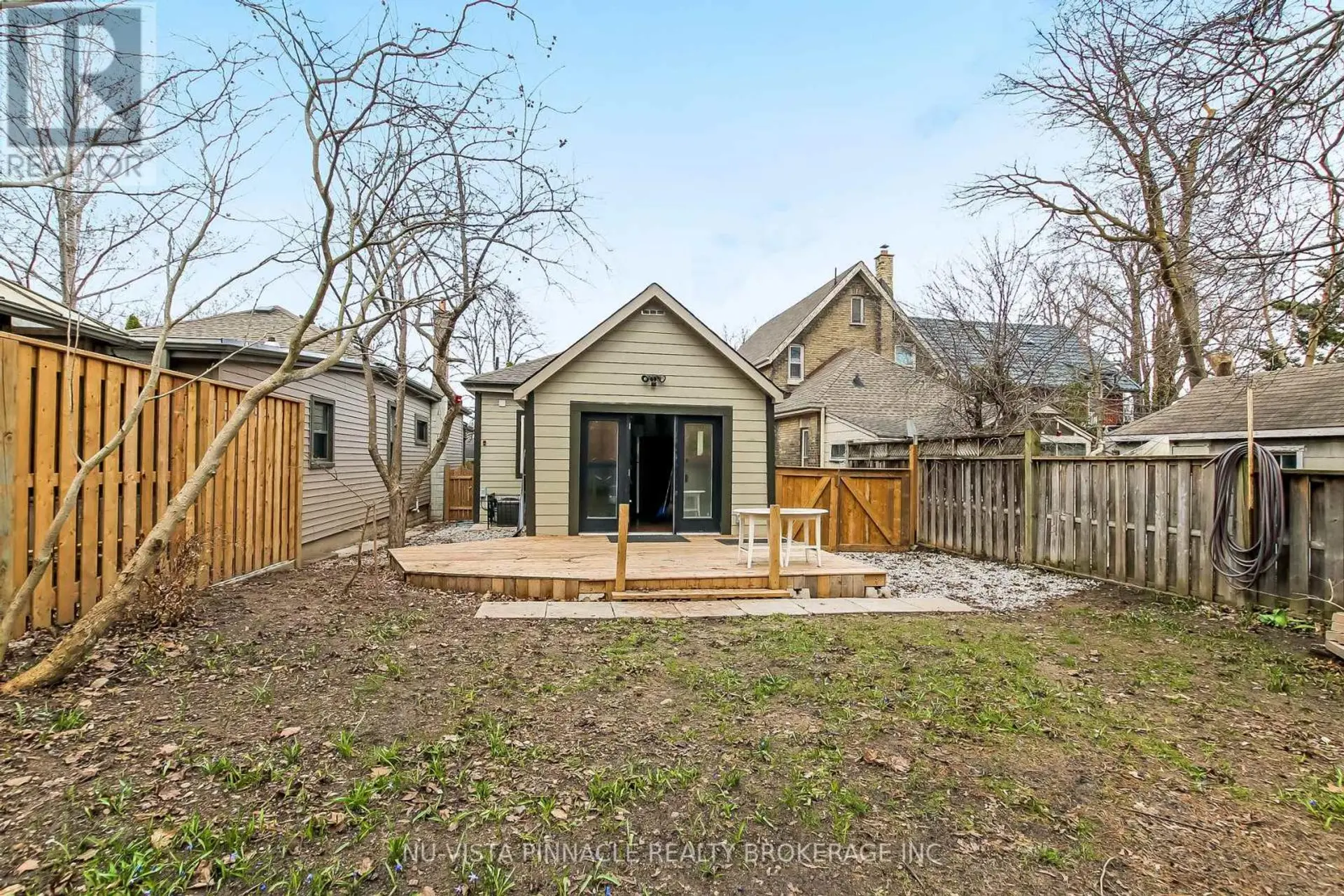 727 QUEENS AVENUE - Image 15