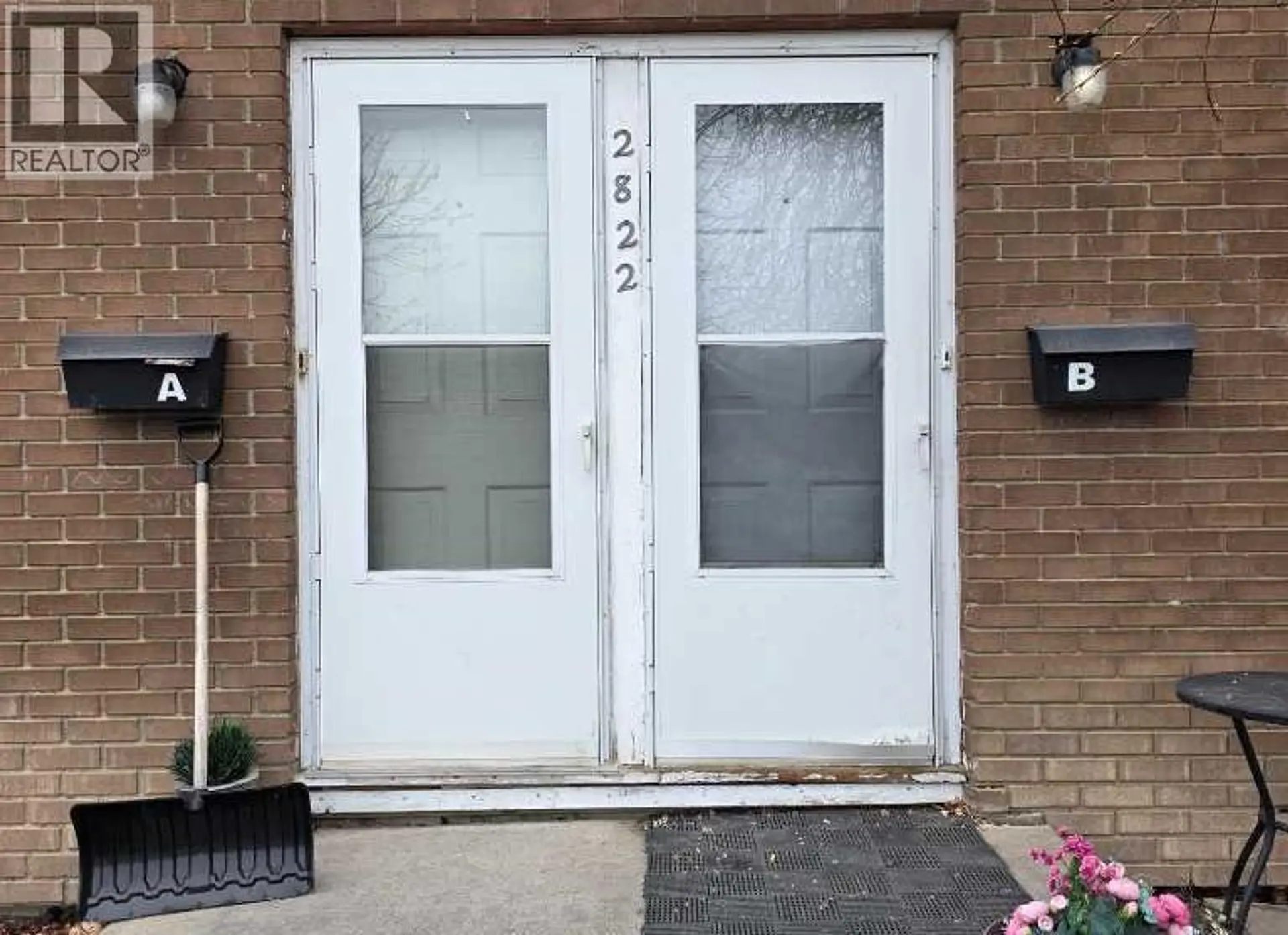 2822 13 Avenue SE - Image 2