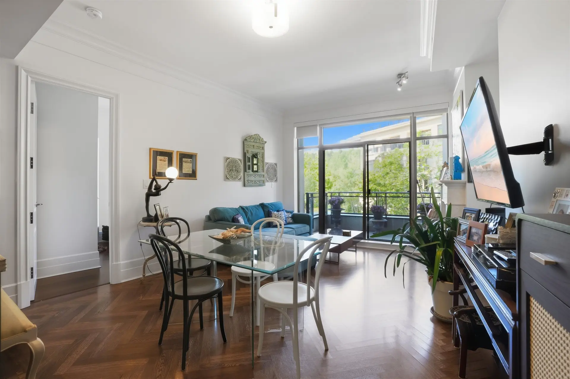 #203 540 Waters Edge Crescent - Image 3