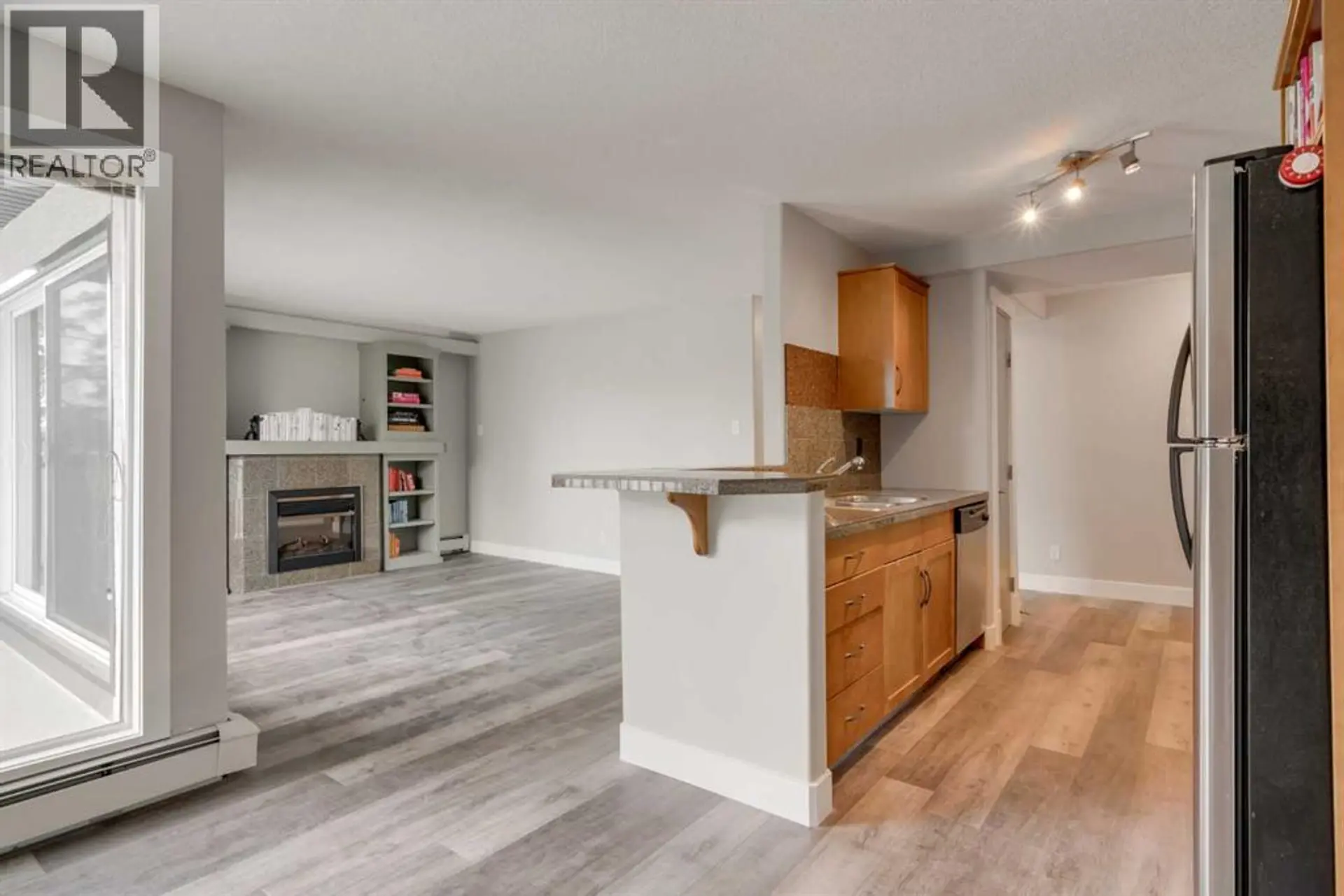 #101 355 5 Avenue NE - Image 8