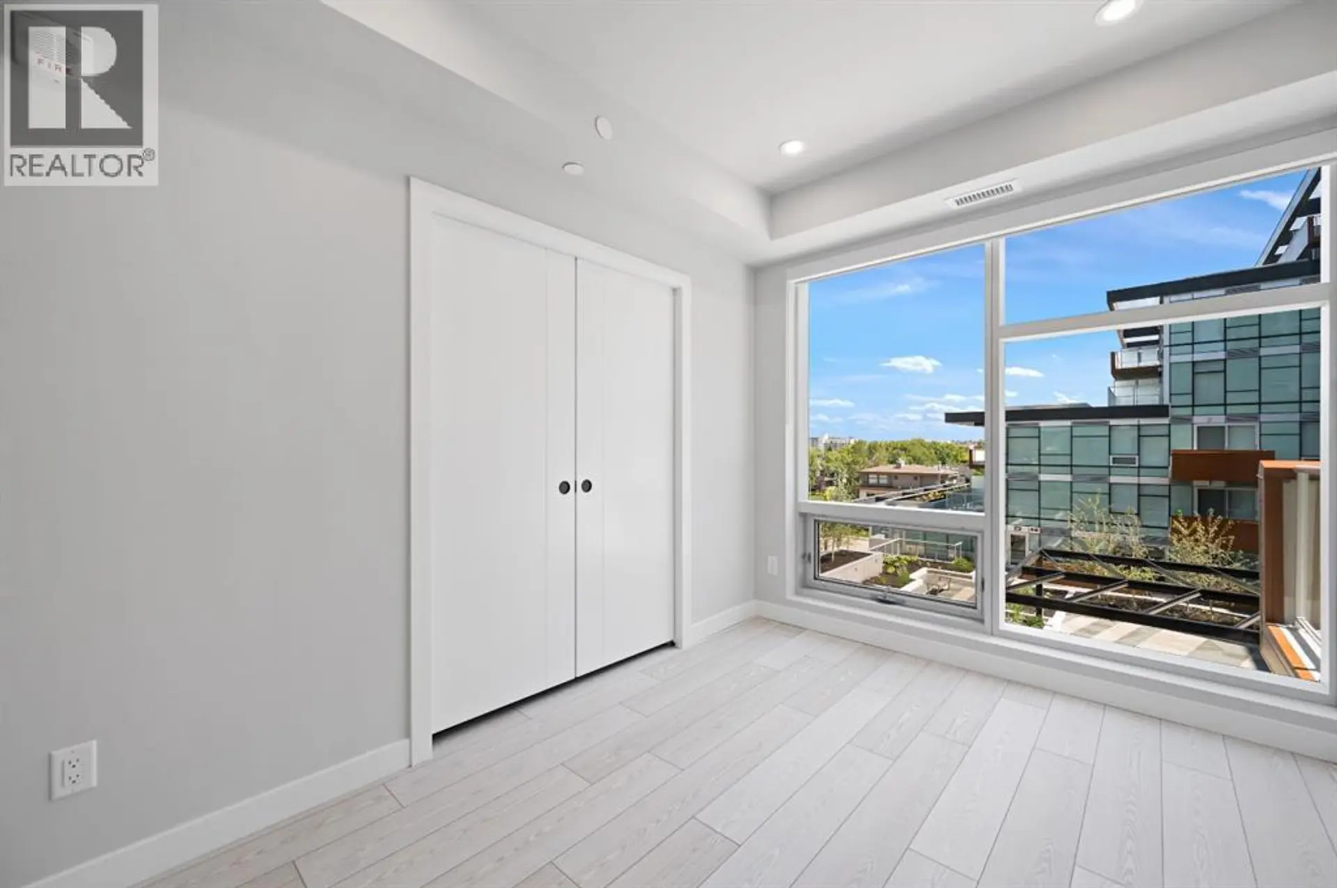 #841 110 18A Street NW - Image 8
