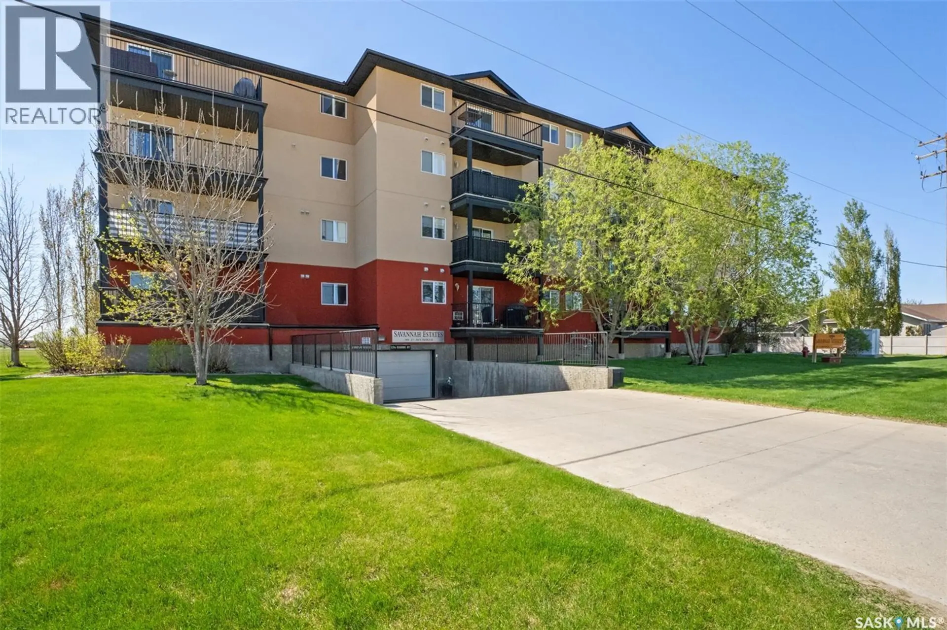 Property at #105 100 1st AVENUE N, Warman, SK