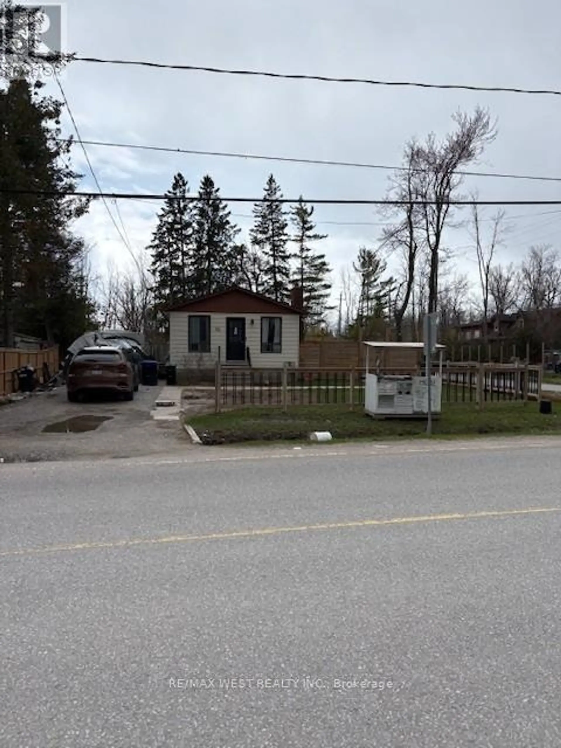 661 9TH LINE - Image 2
