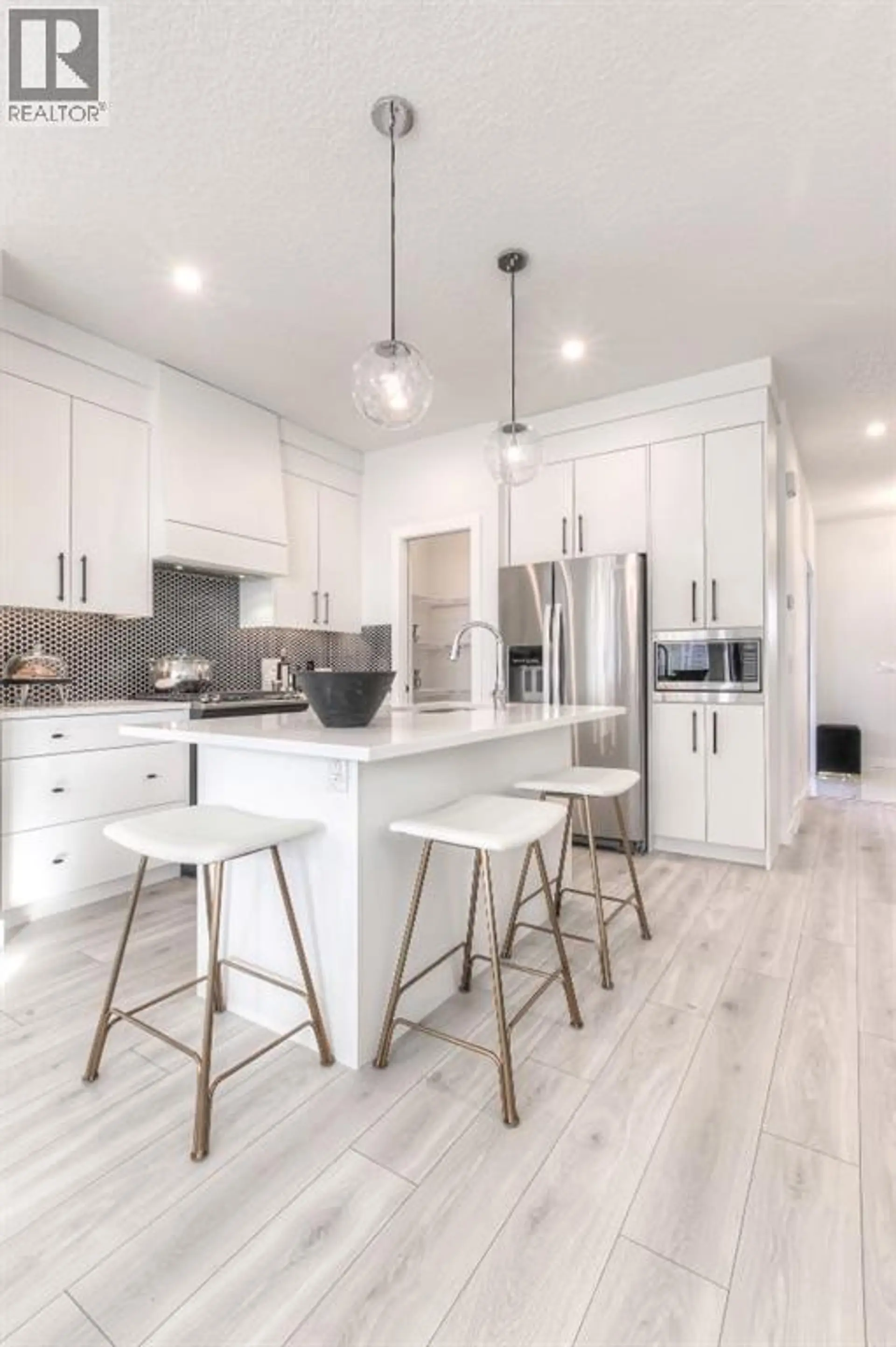34 Bridgeport Circle - Image 3