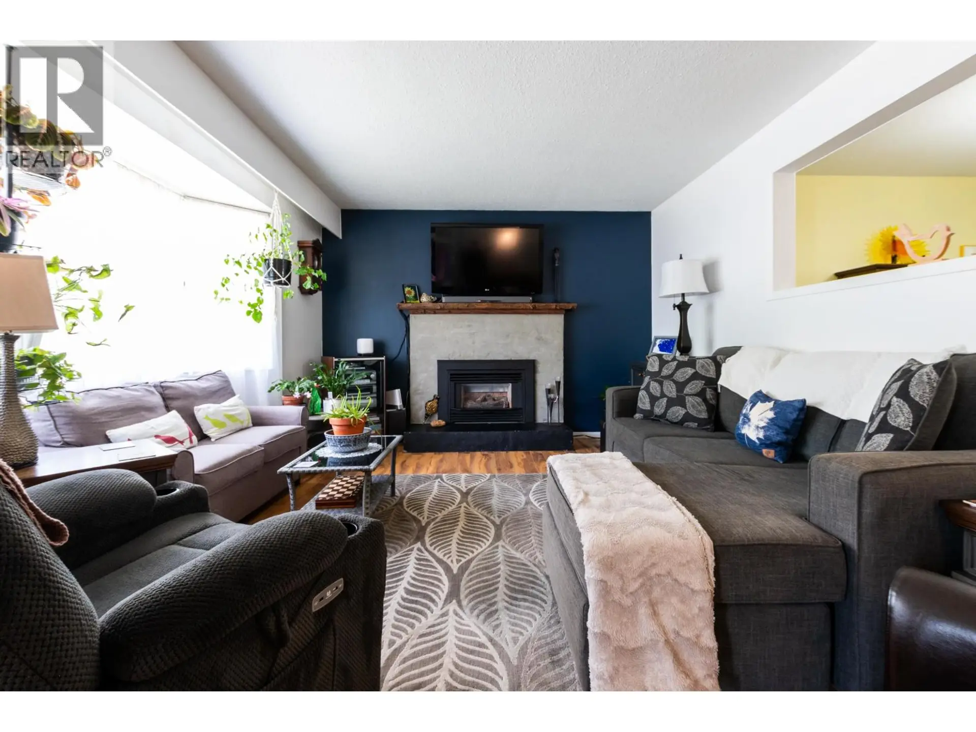 3091 SPRUCE STREET - Image 1