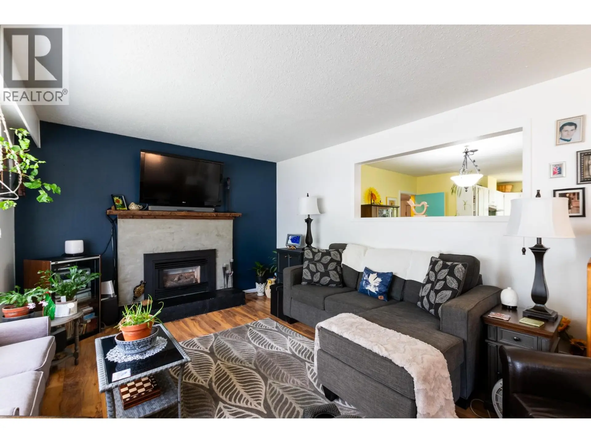 3091 SPRUCE STREET - Image 3