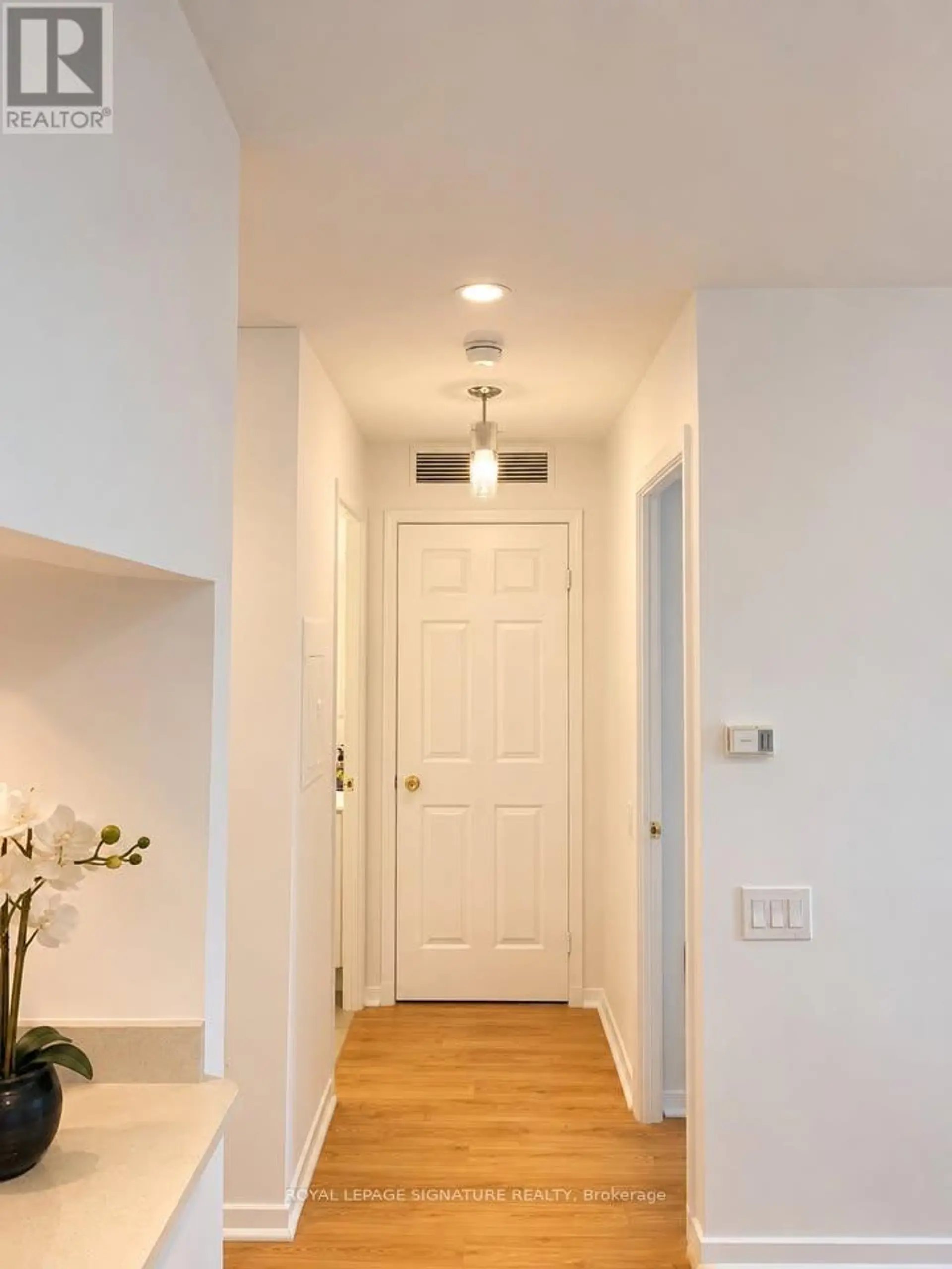 #1908 8 HILLCREST AVENUE - Image 5
