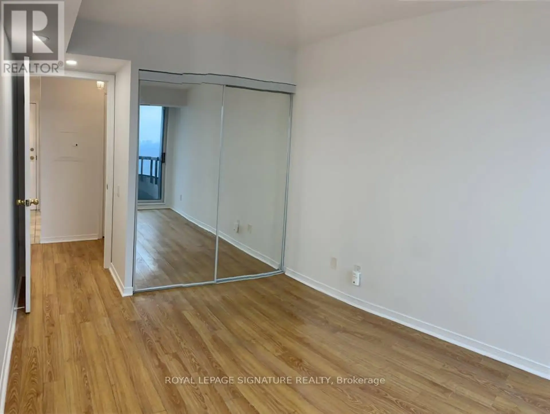 #1908 8 HILLCREST AVENUE - Image 7