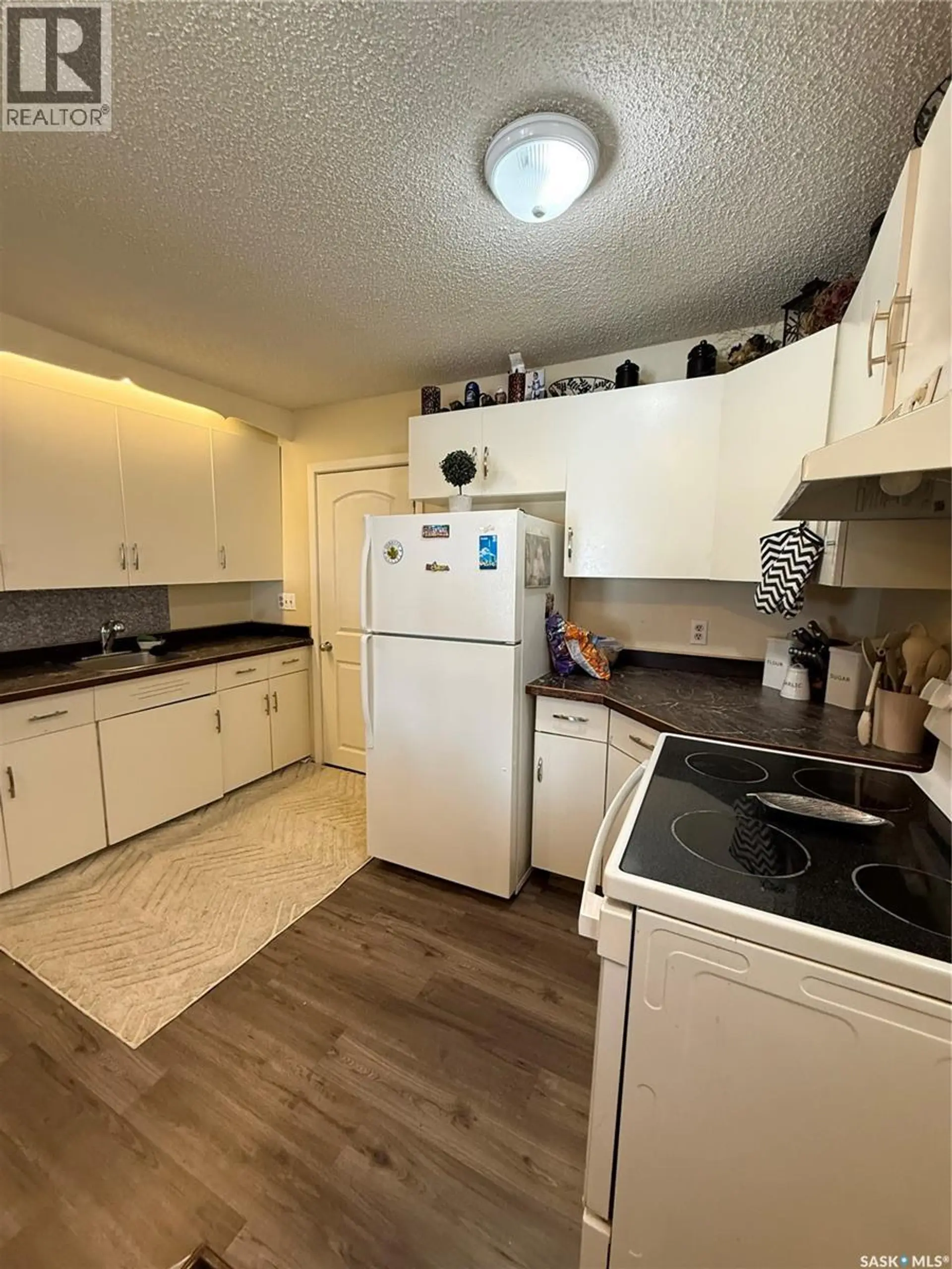 89 Darlington STREET W - Image 2