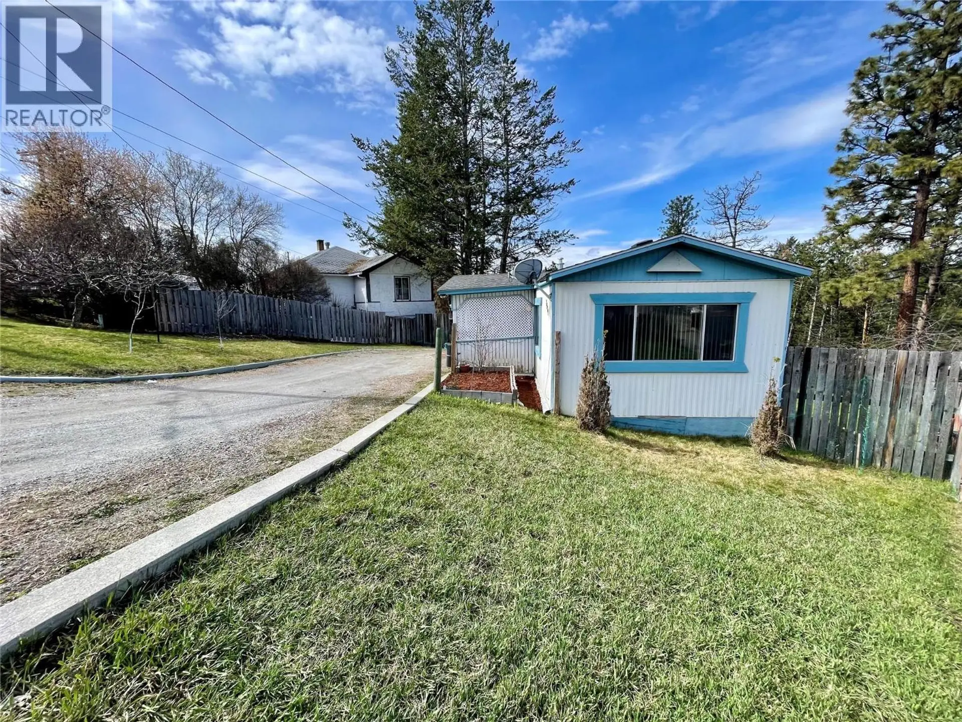 2321 33rd Avenue N - Image 14