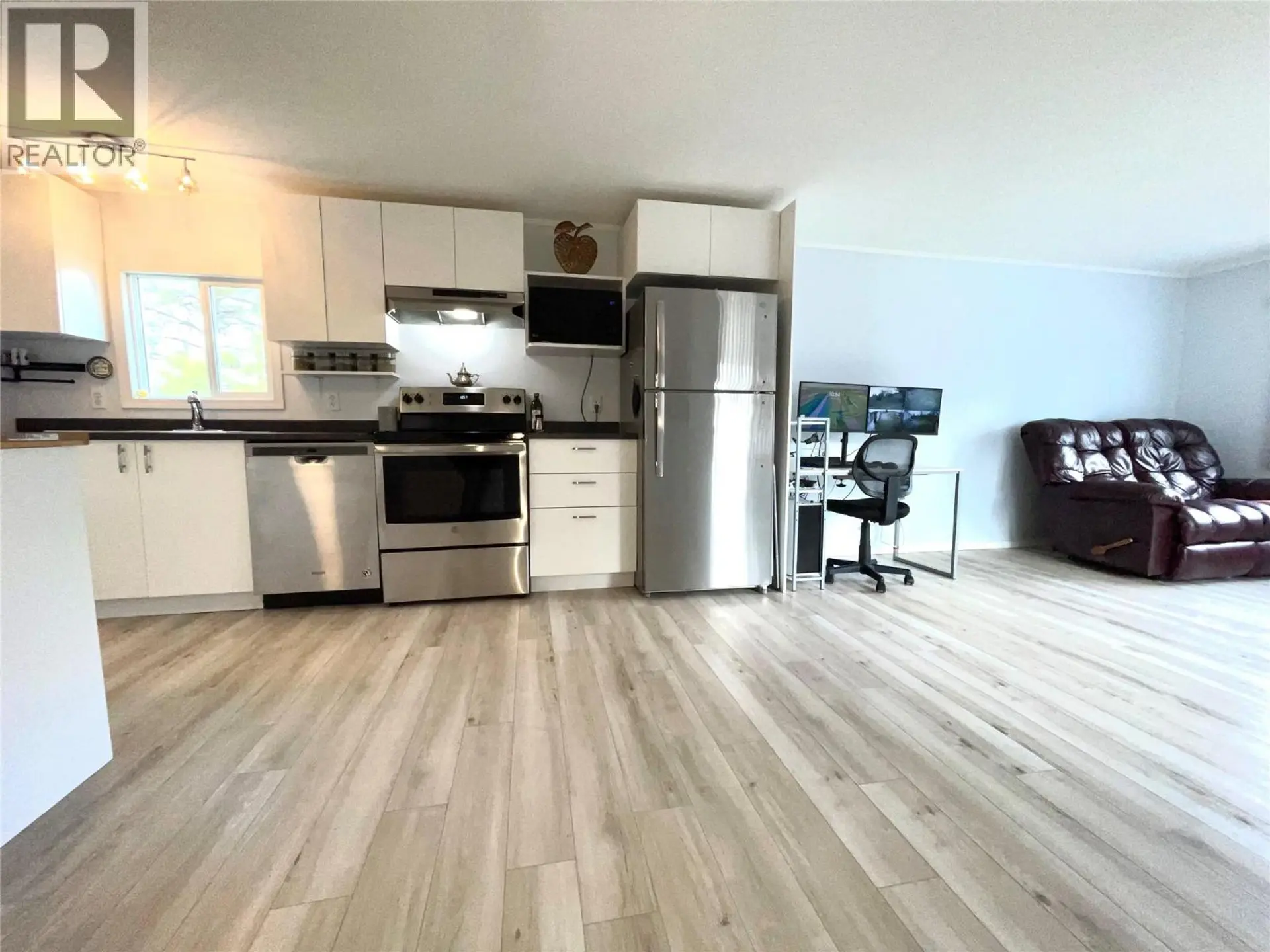 2321 33rd Avenue N - Image 5