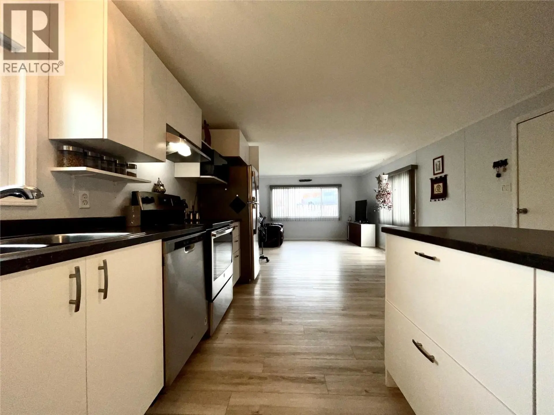 2321 33rd Avenue N - Image 7