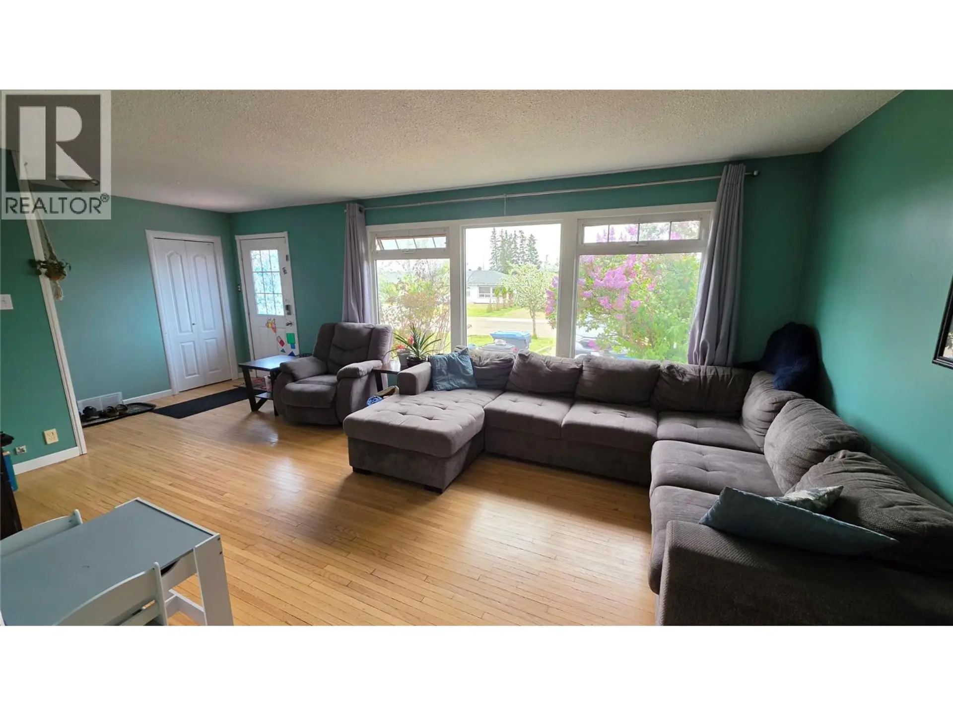 1316 93 Avenue - Image 6