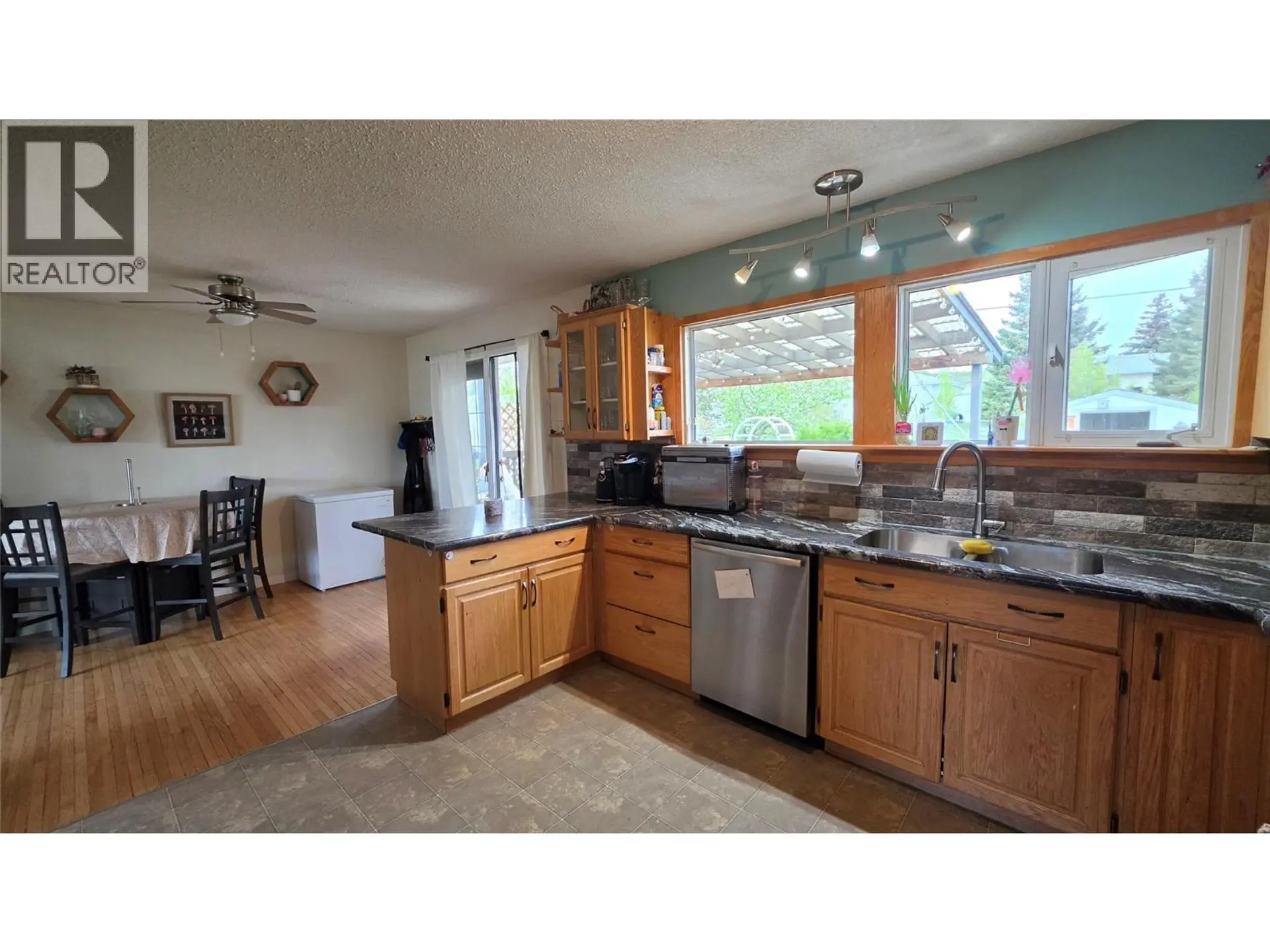 1316 93 Avenue - Image 5