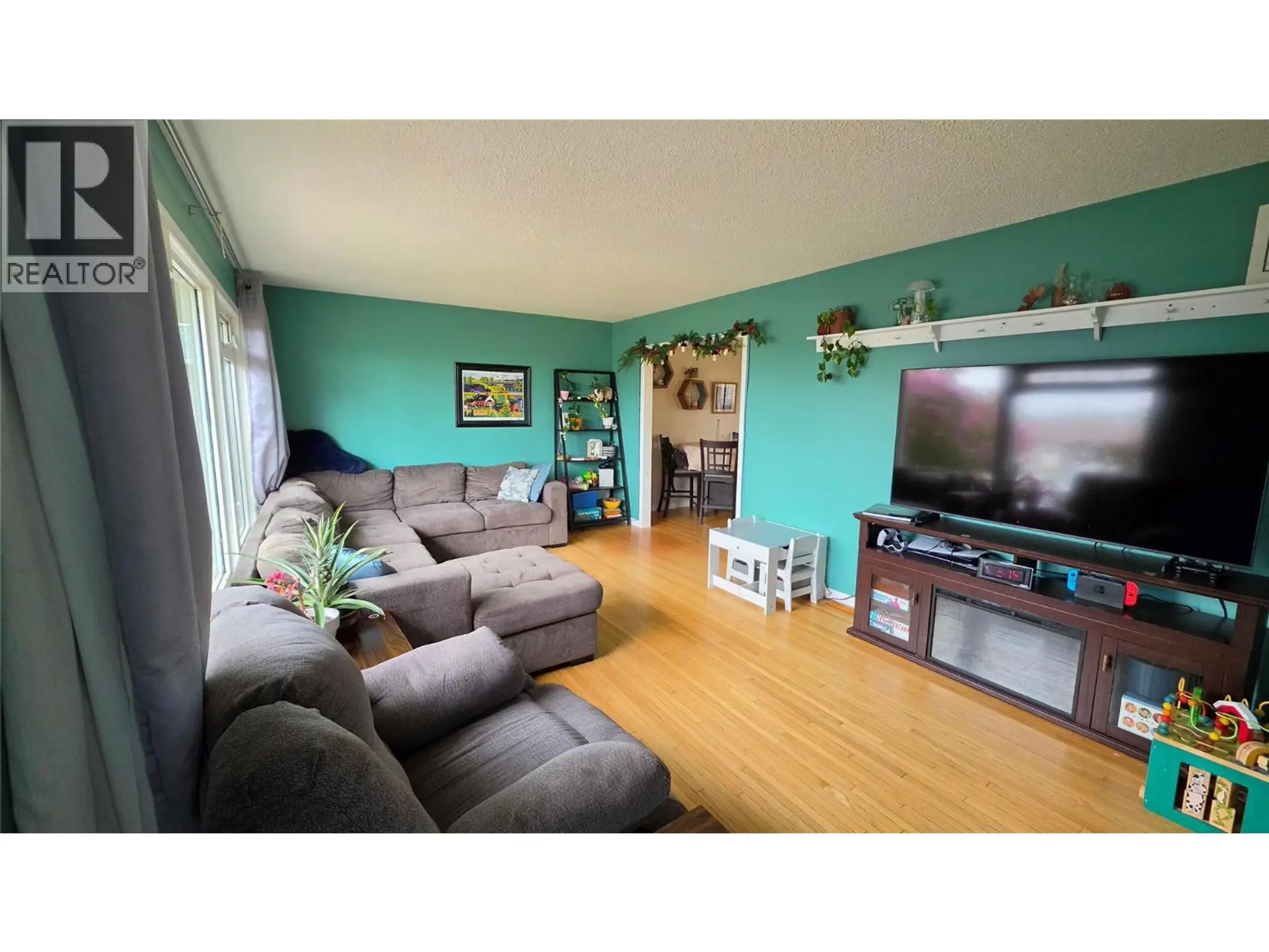 1316 93 Avenue - Image 7