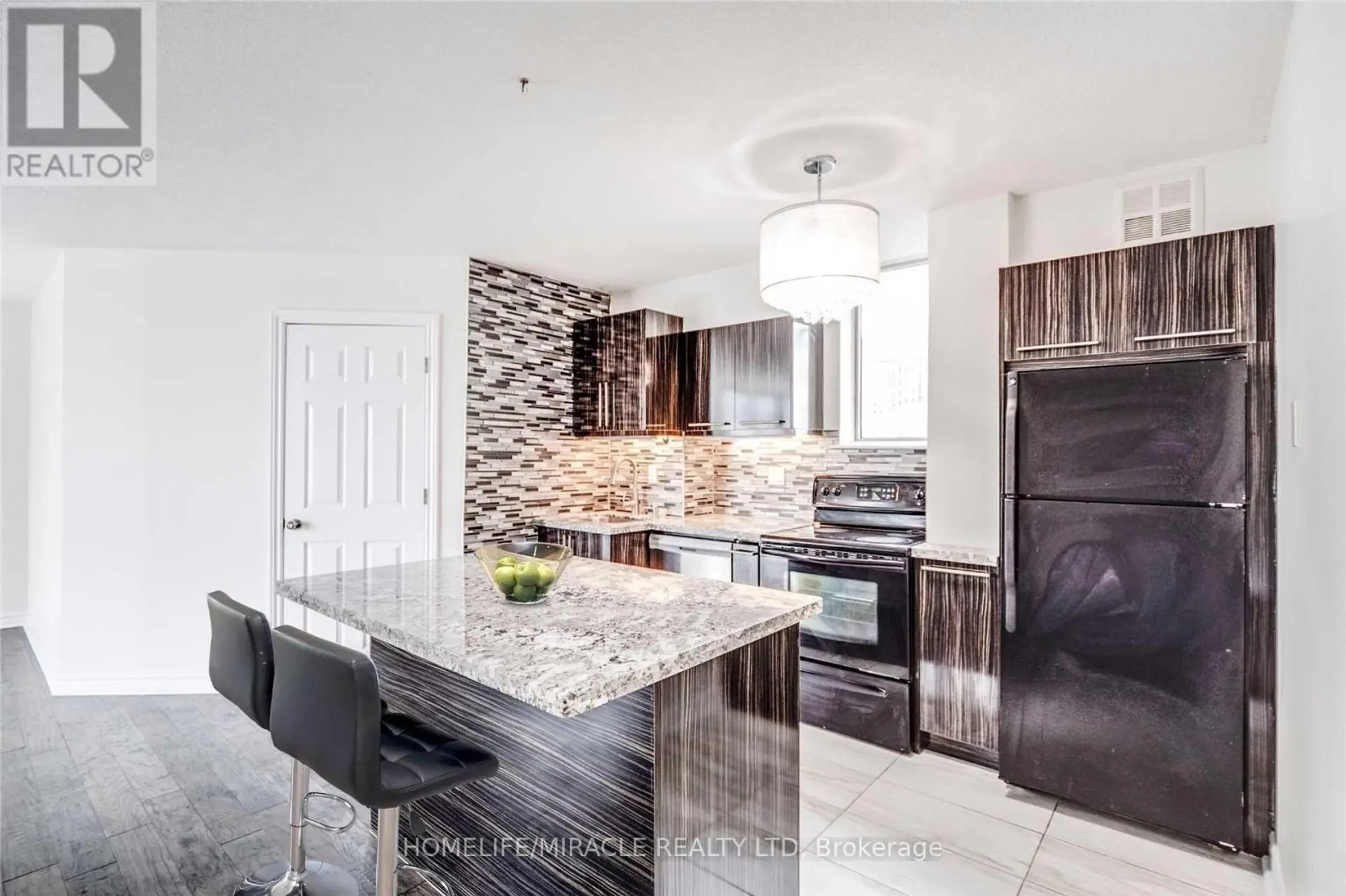 #605 95 LOMBARD STREET - Image 5