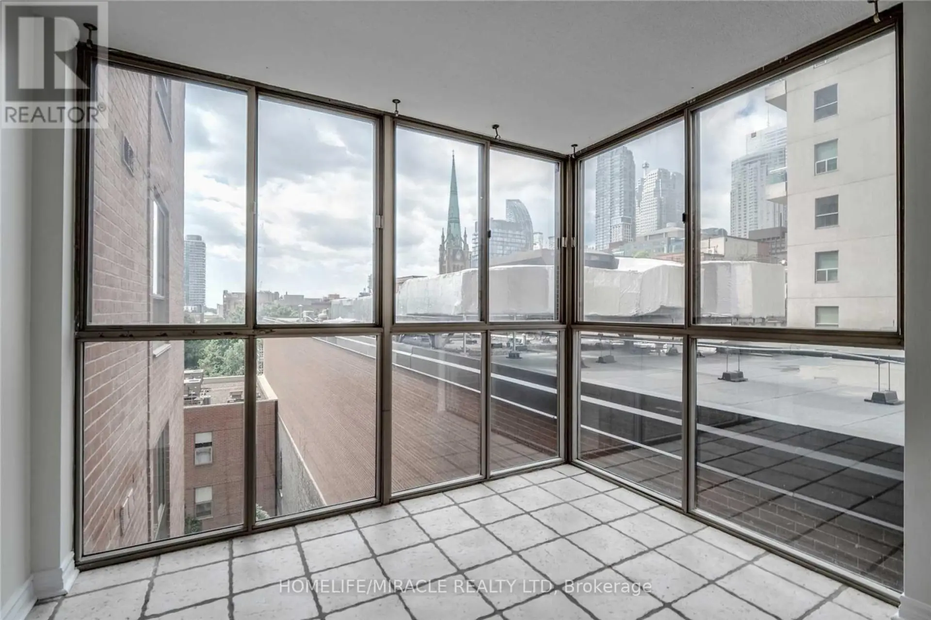 #605 95 LOMBARD STREET - Image 8