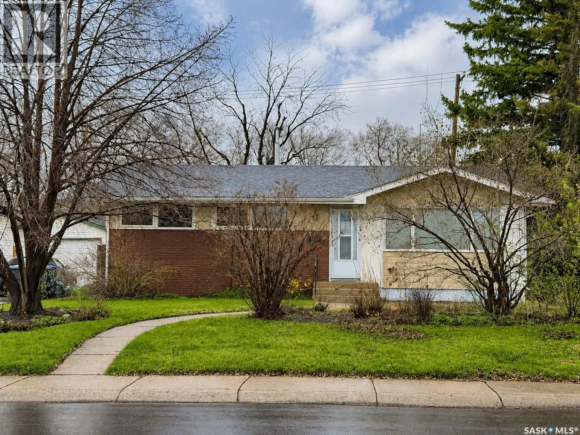 70 Lindsay DRIVE - Image 2