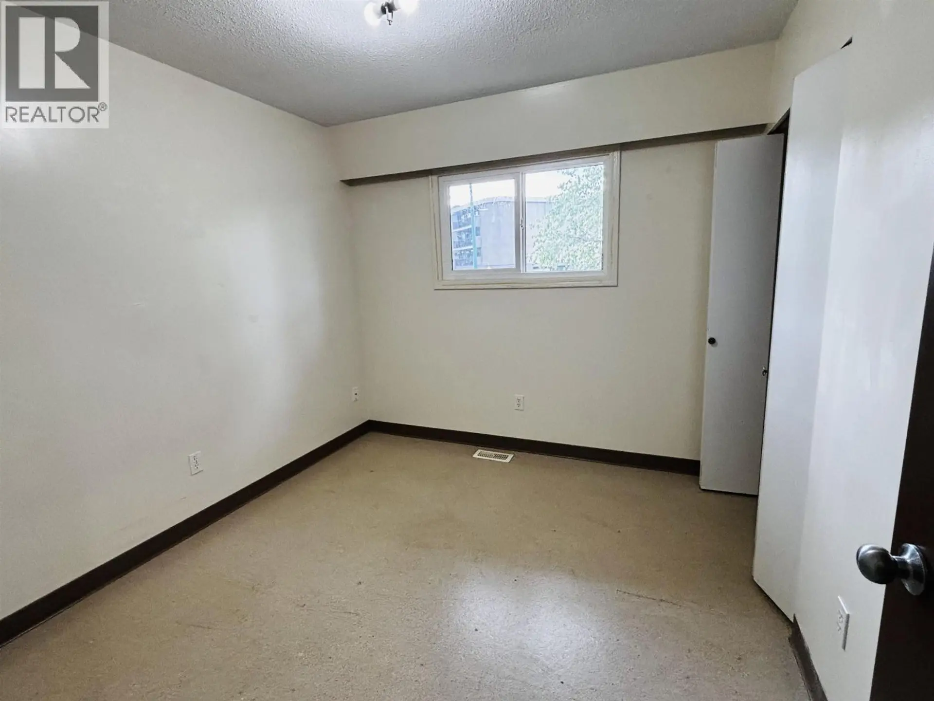1428 JARVIS STREET - Image 10