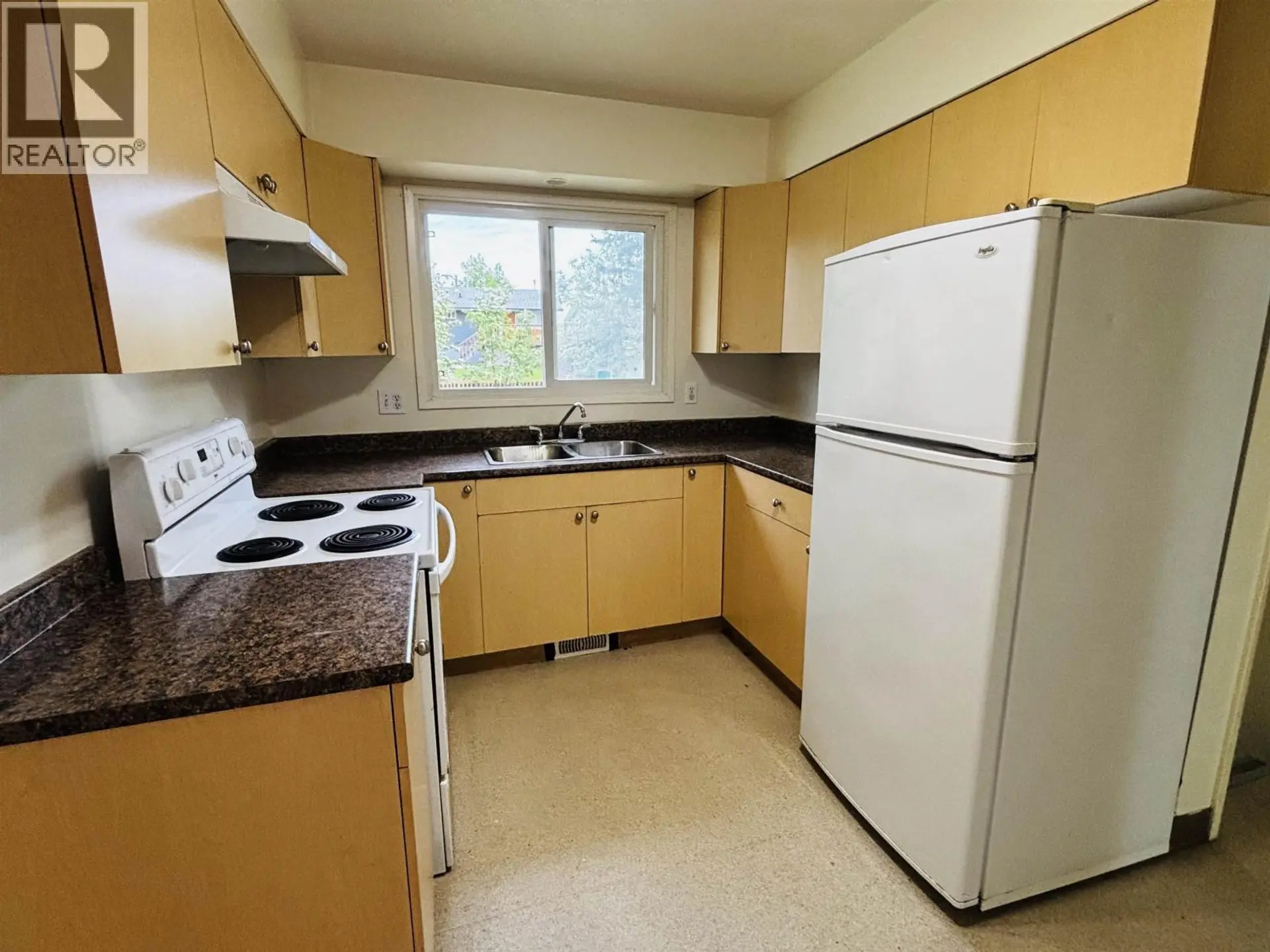 1428 JARVIS STREET - Image 4