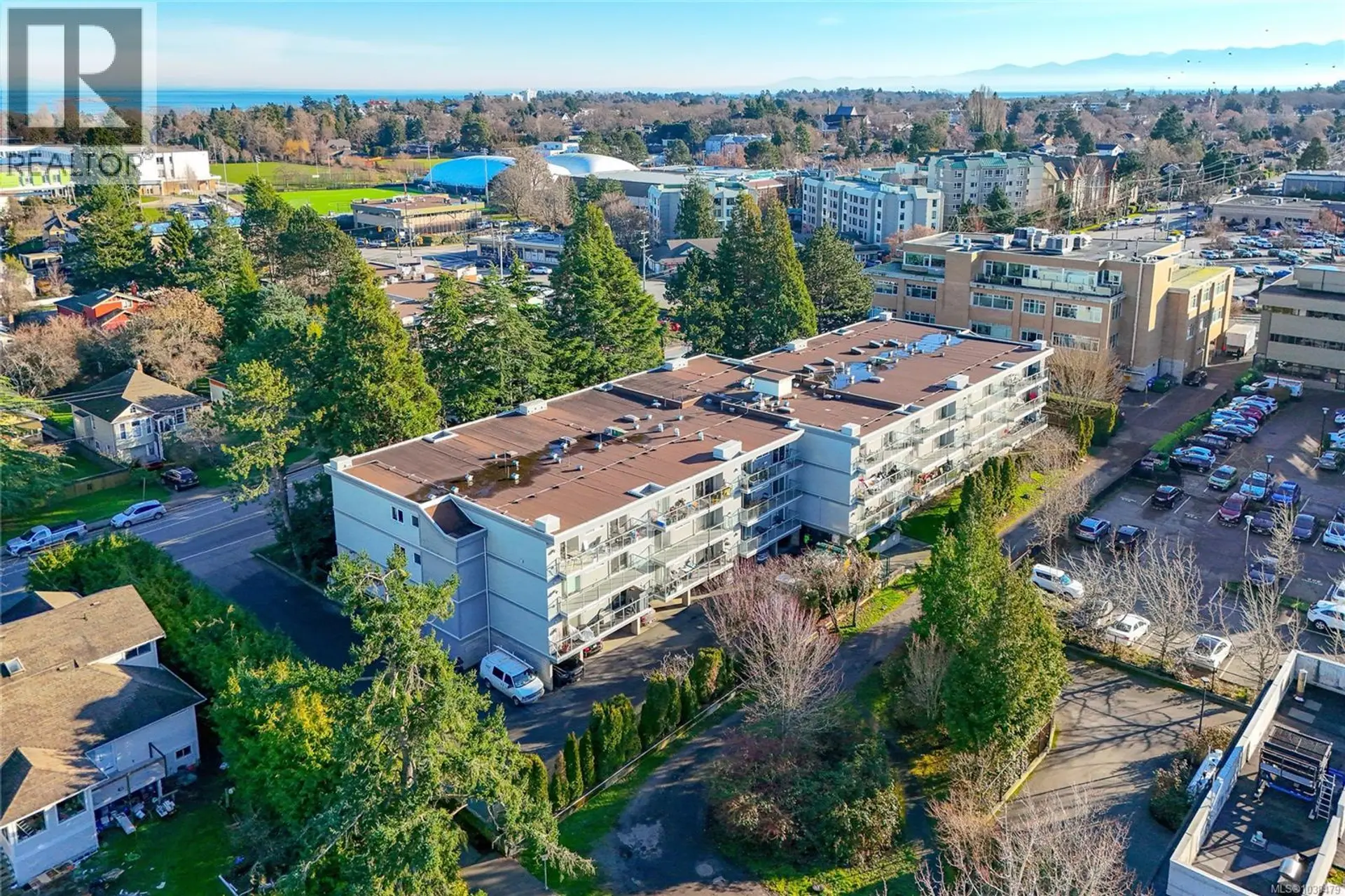 Property at #411 2022 Foul Bay Rd, Victoria, BC