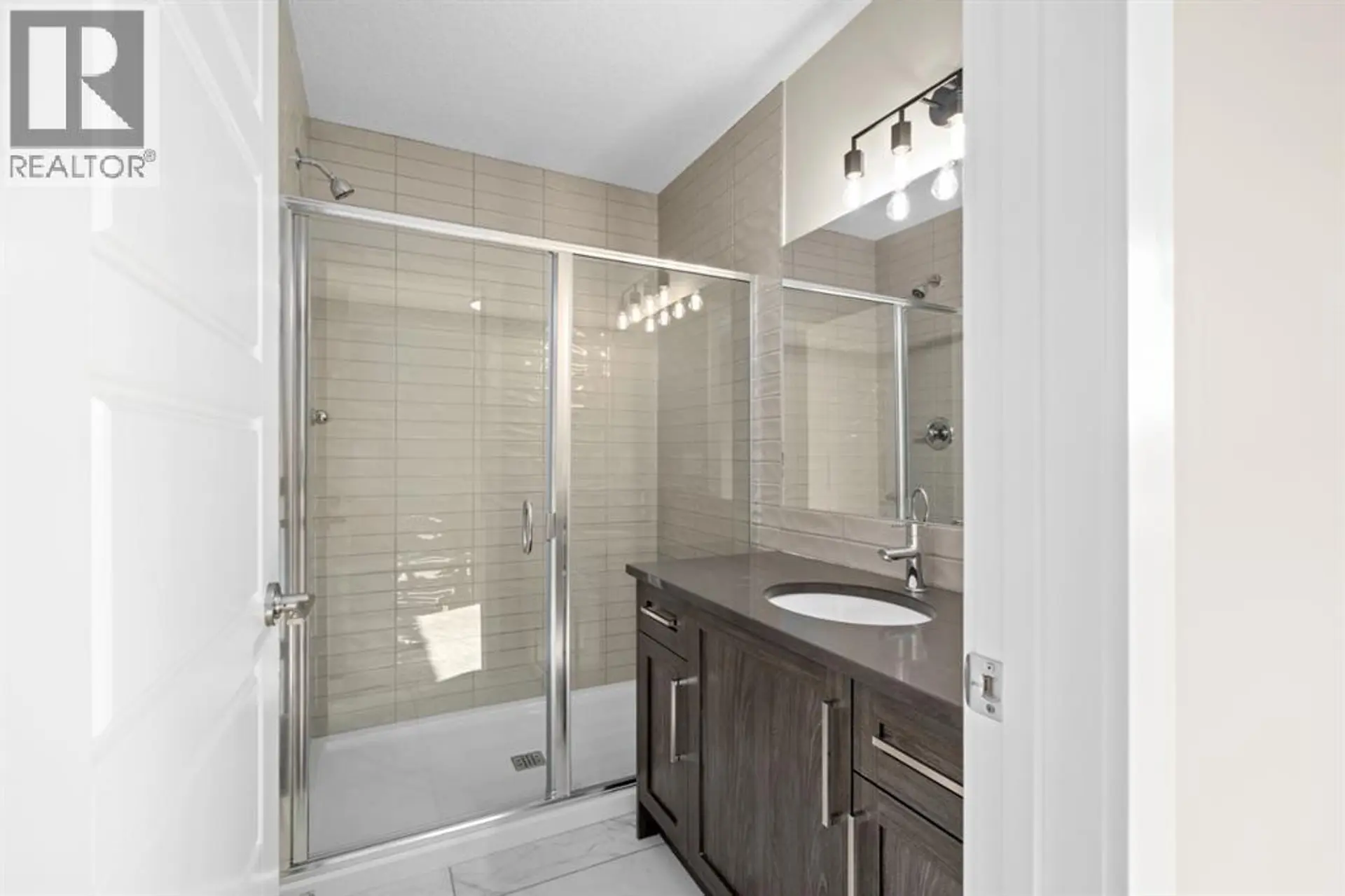 376 Sora Boulevard SE - Image 7