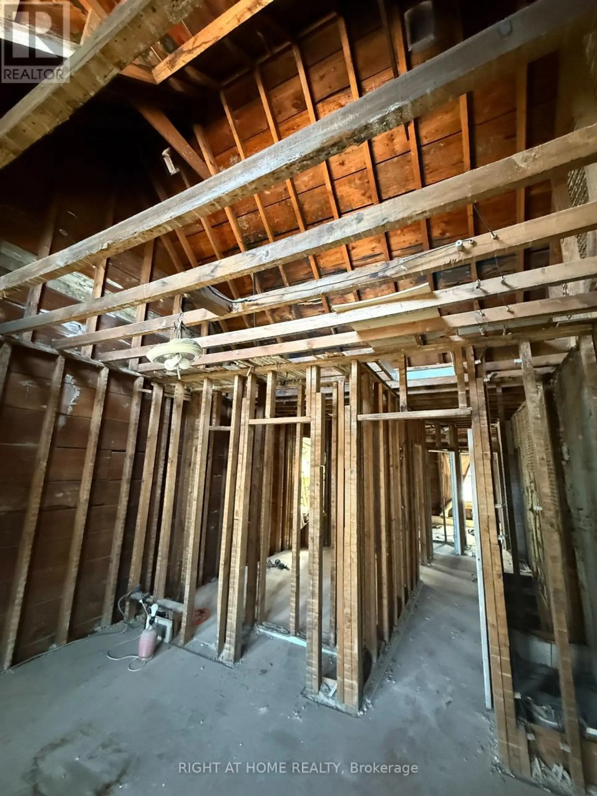 106 DONLANDS AVENUE - Image 7