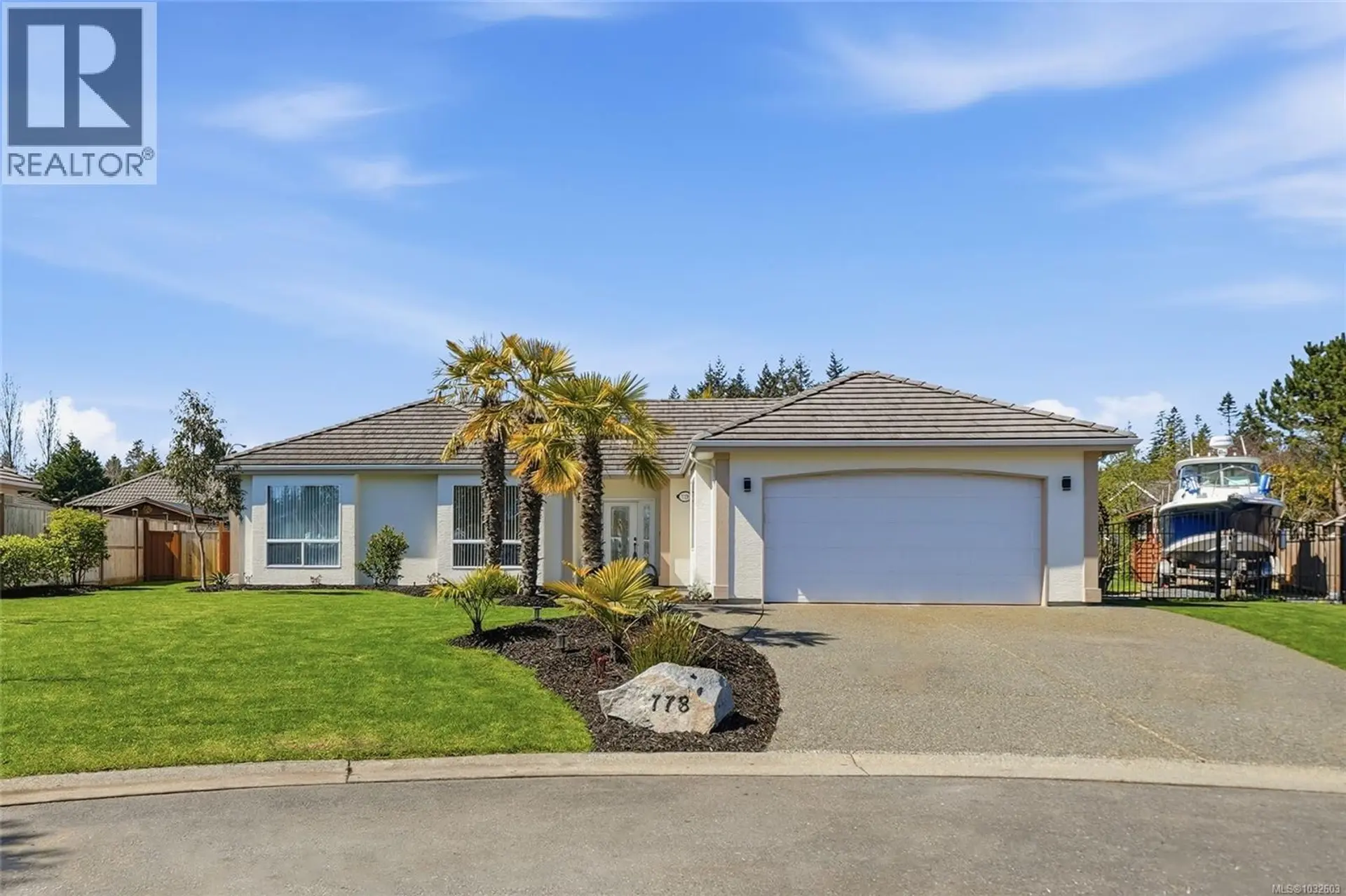 Property at 778 Norwood Pl, Qualicum Beach, BC