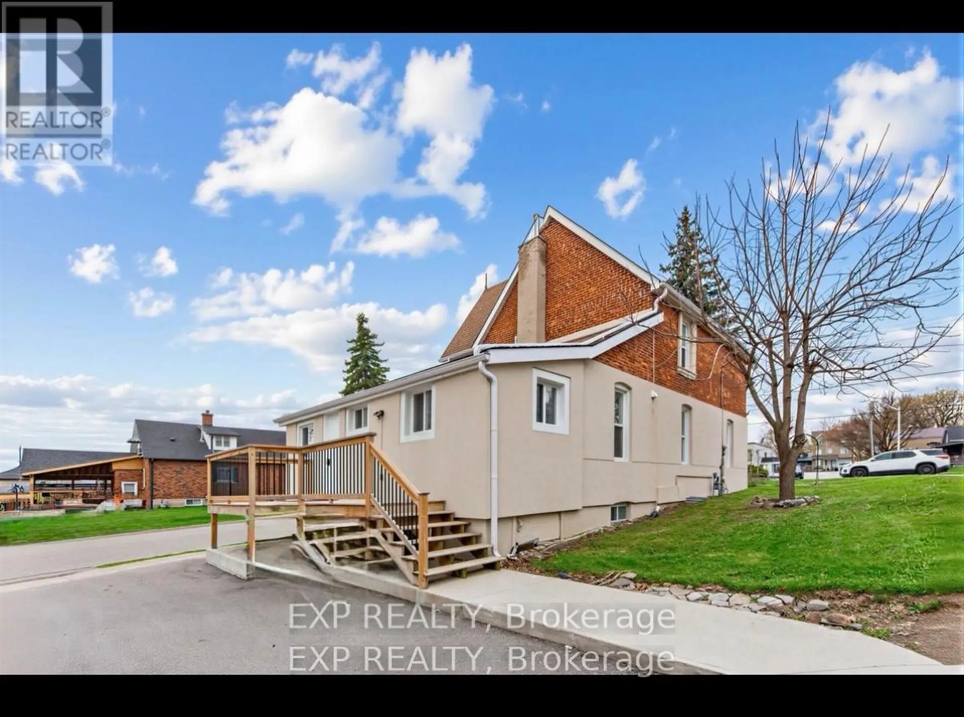79 BARRIE STREET E - Image 1