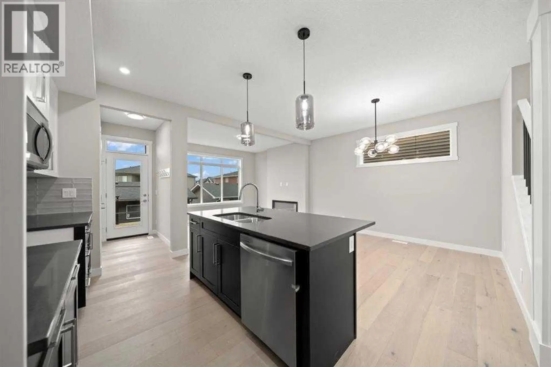 131 Ambleridge Street NW - Image 5