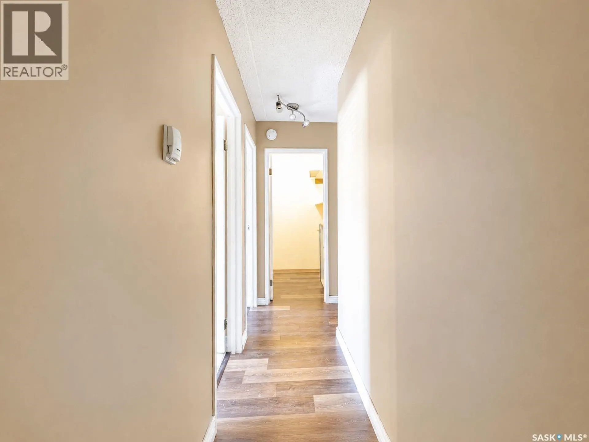 #106 20 Kleisinger CRESCENT - Image 12