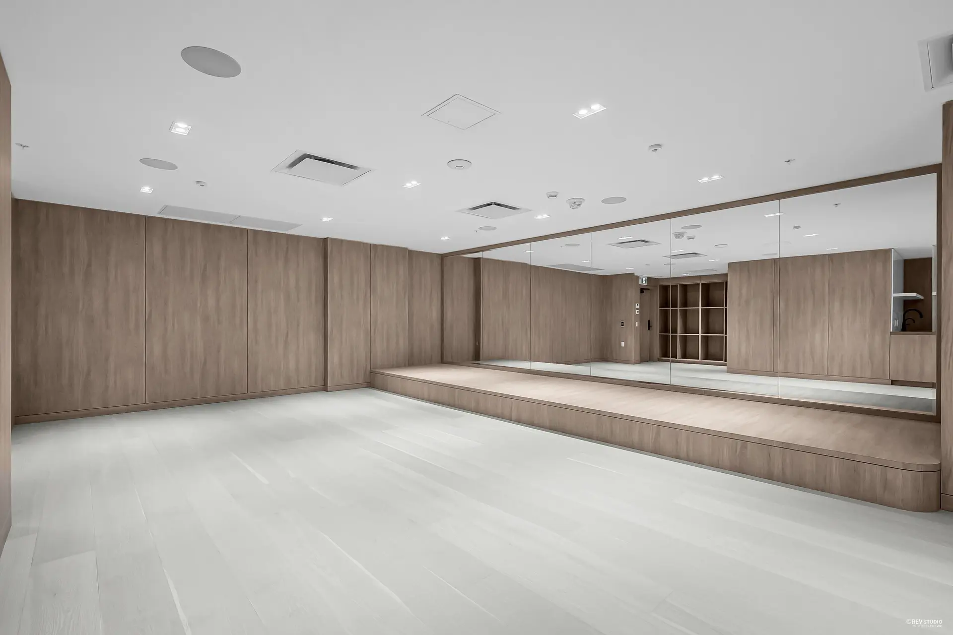 #1101 6788 Minoru Boulevard - Image 2