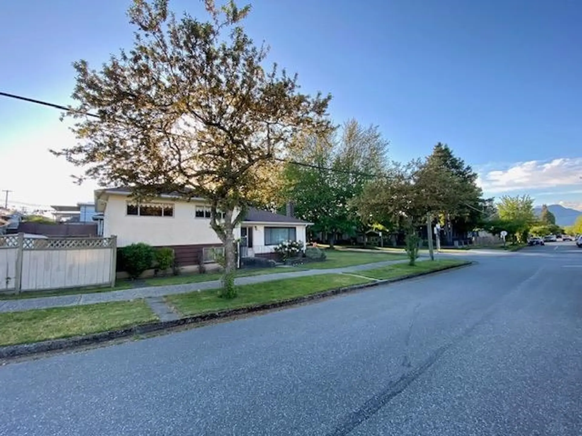 3925 Penticton Street - Image 3