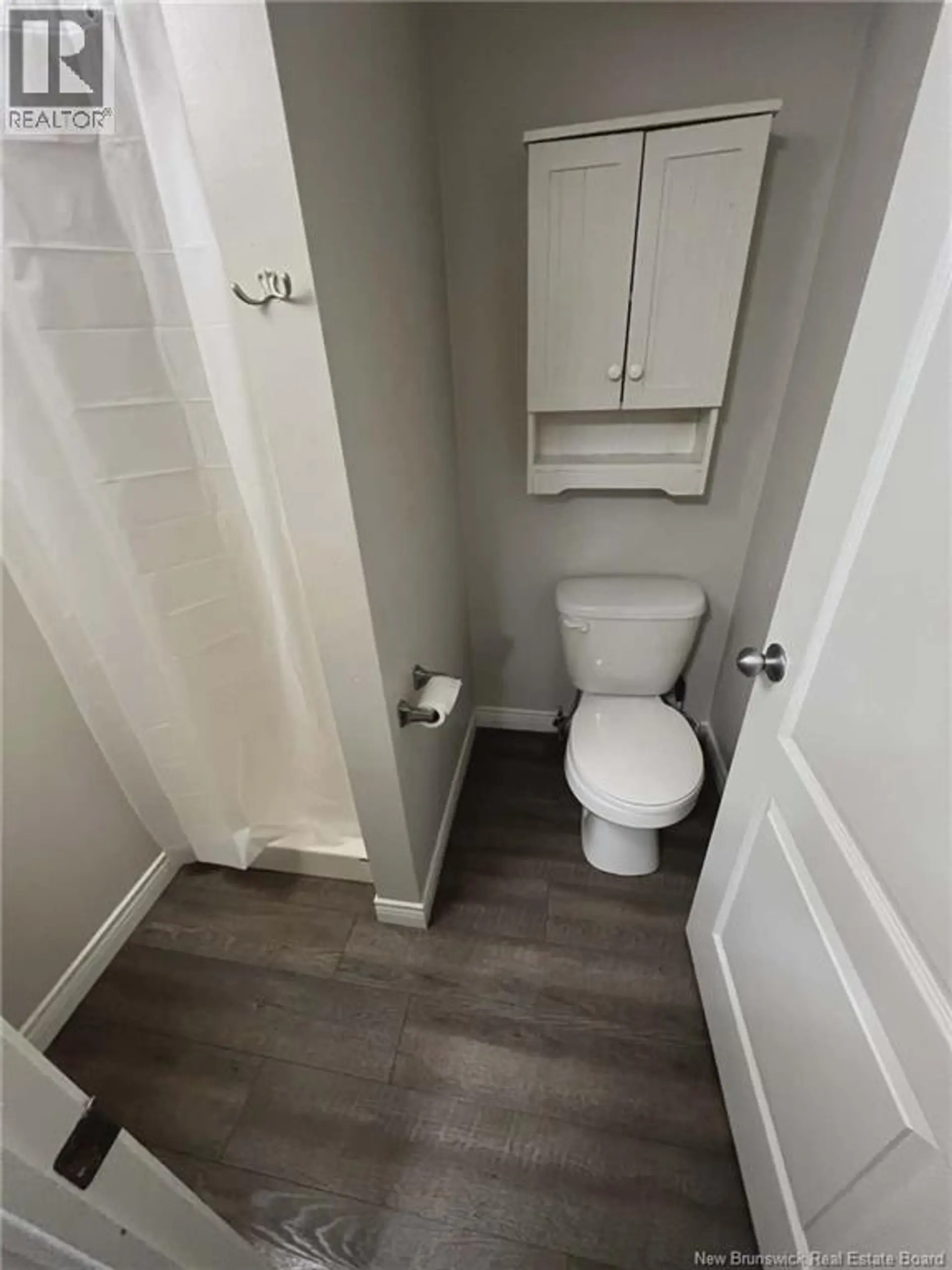 303 McLaughlin Drive - Image 10