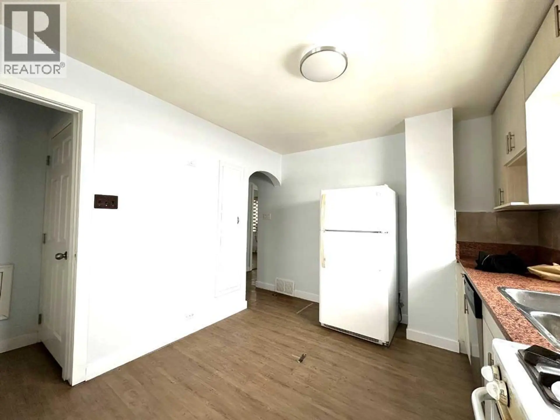 1101 22 Avenue NW - Image 8
