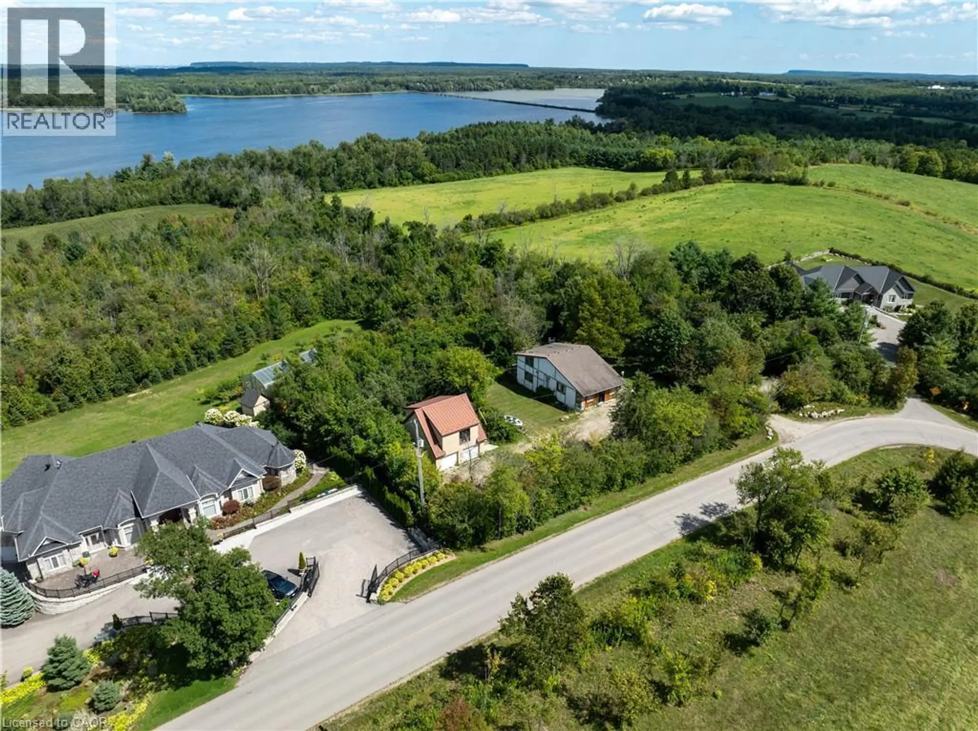 4053 WATSON Road S - Image 12