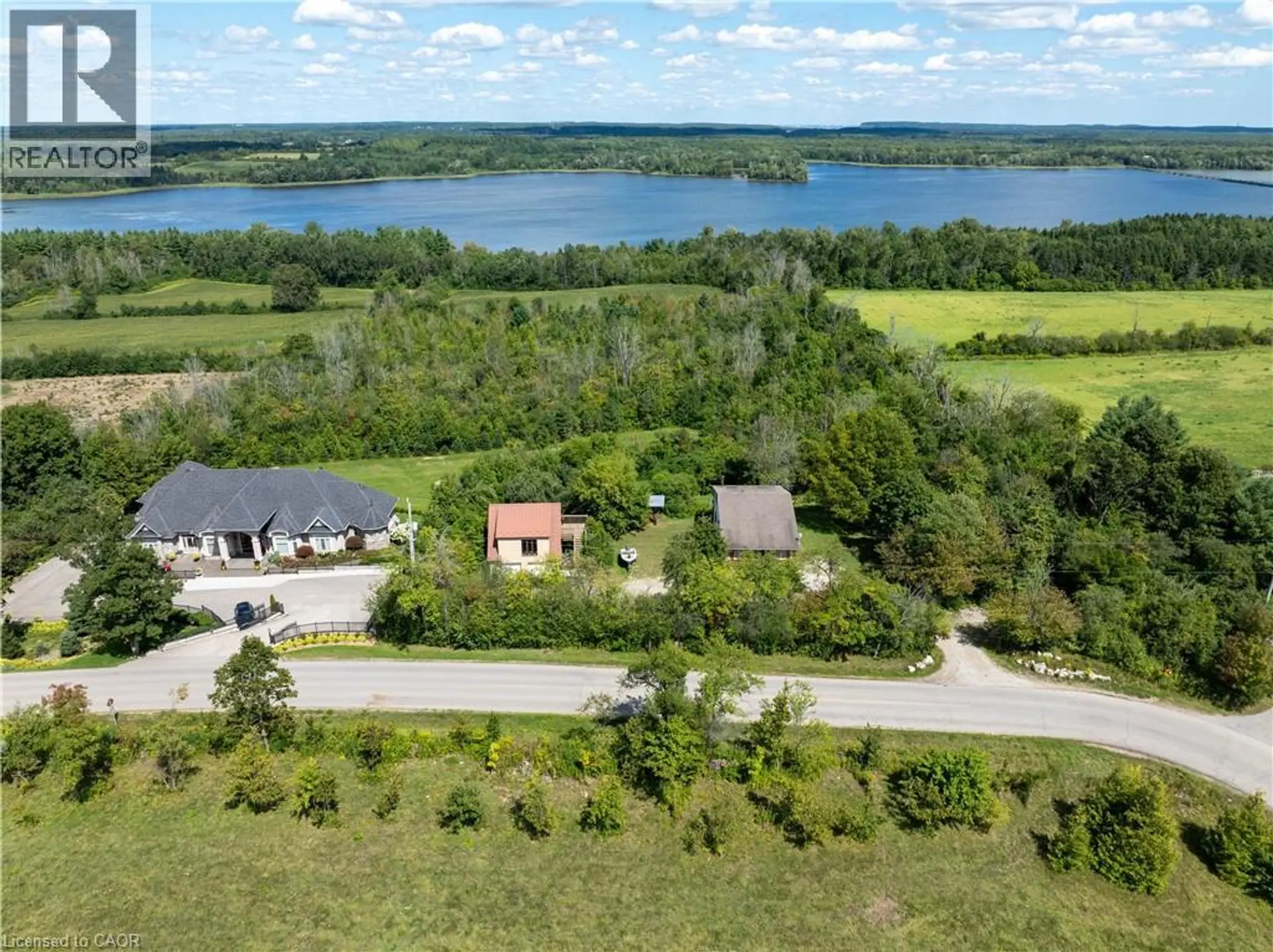 4053 WATSON Road S - Image 13