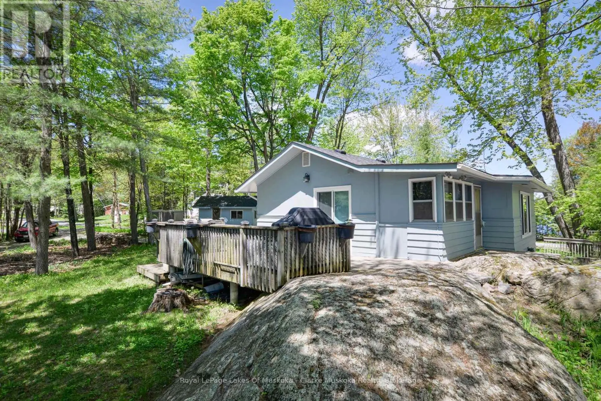 525 HIAWATHA ROAD - Image 3