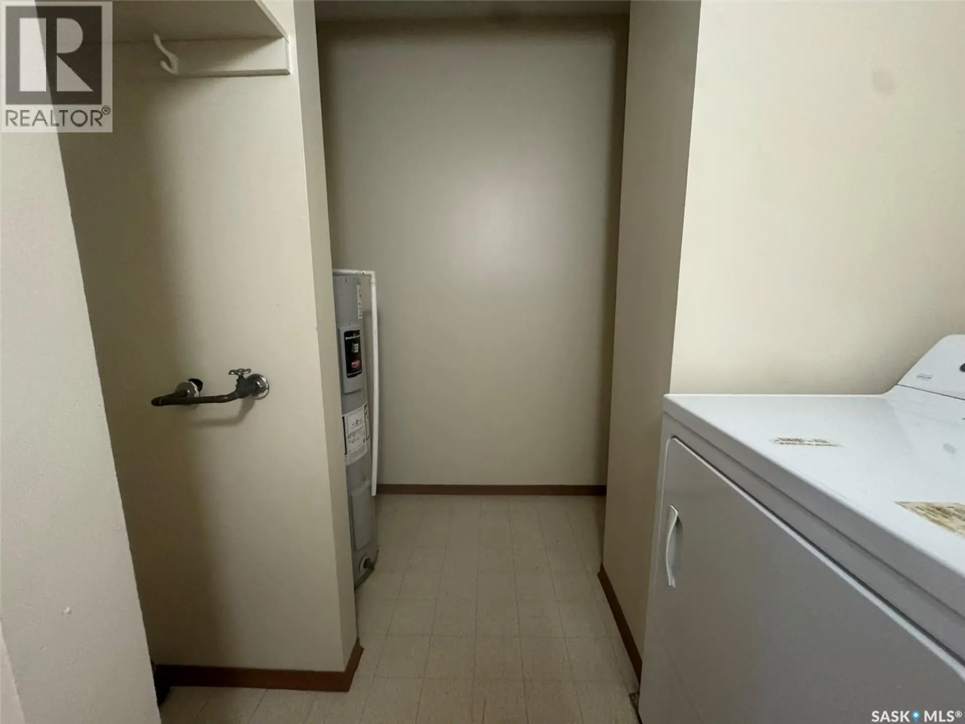 #230 Gore PLACE - Image 16