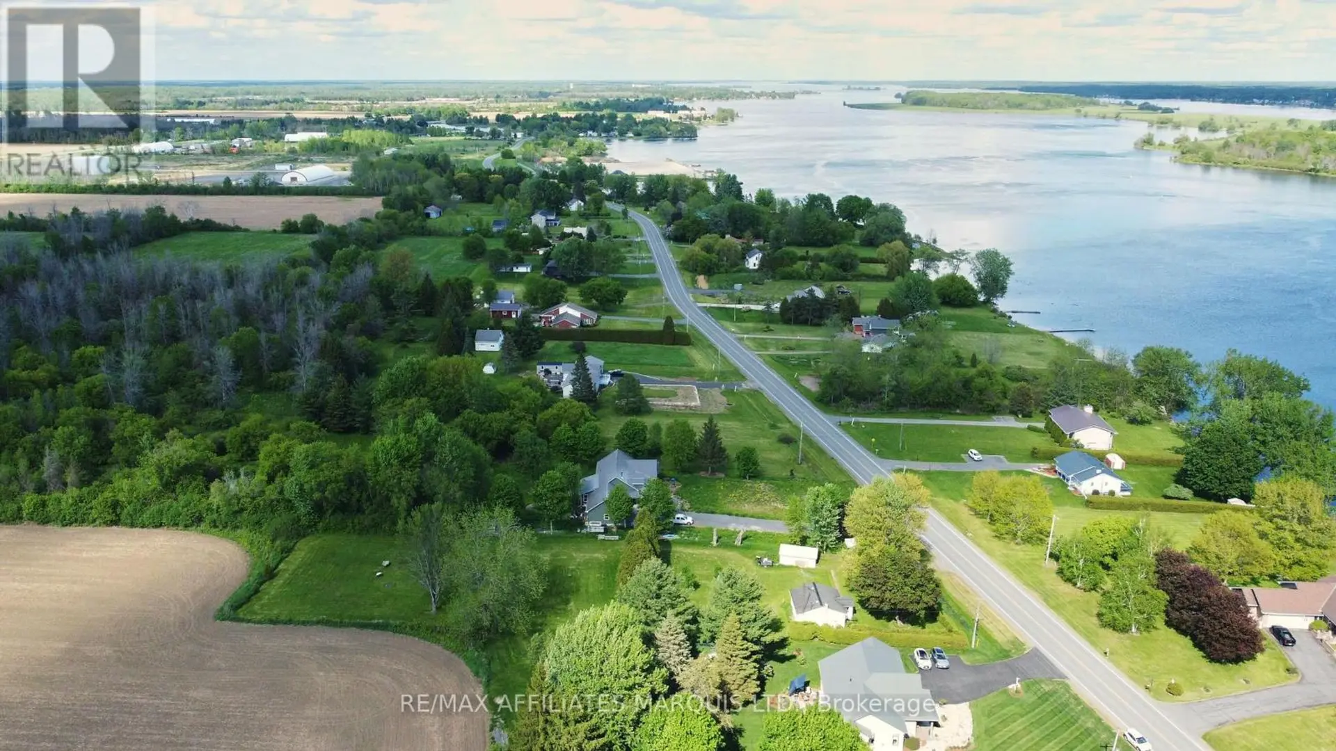 11481 LAKESHORE DRIVE - Image 14