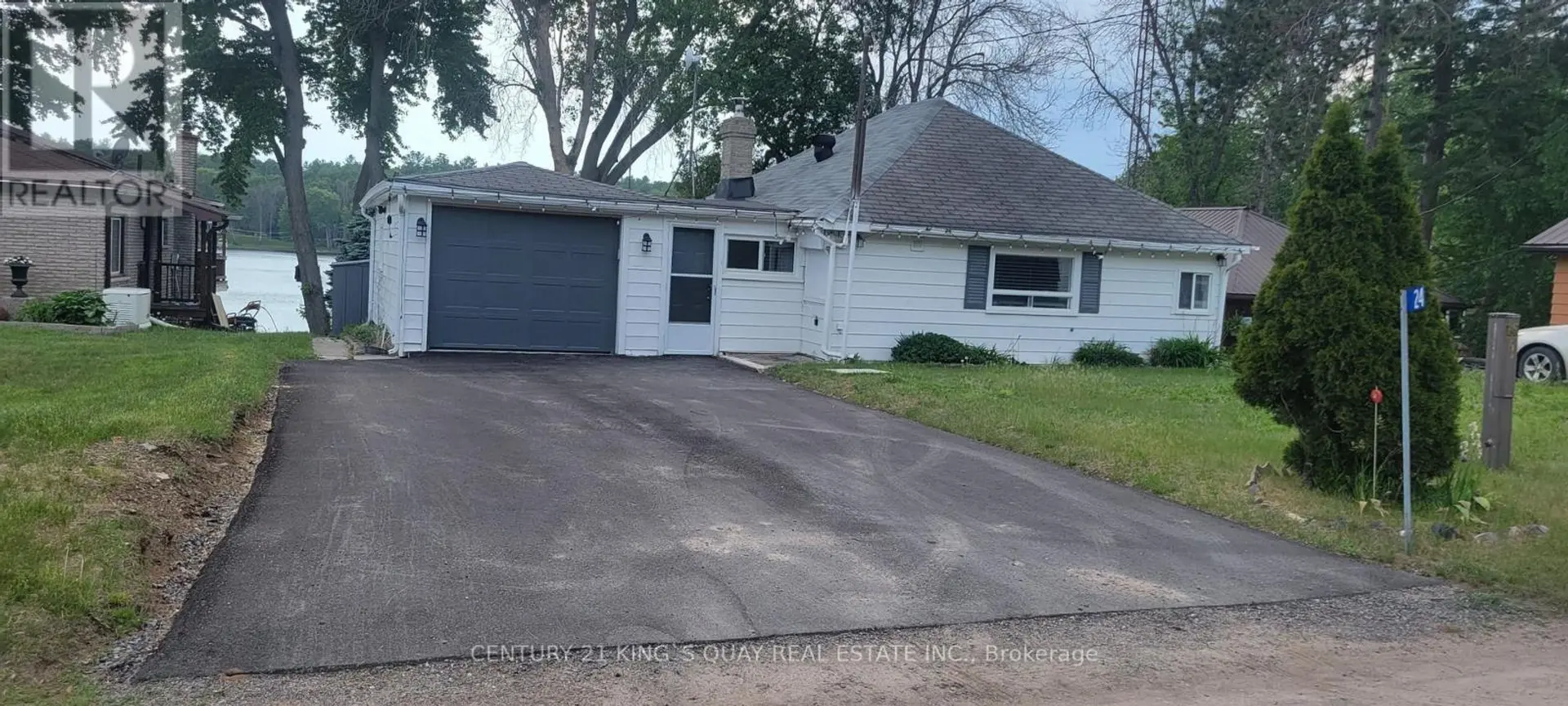 24 COSY COVE LANE - Image 1