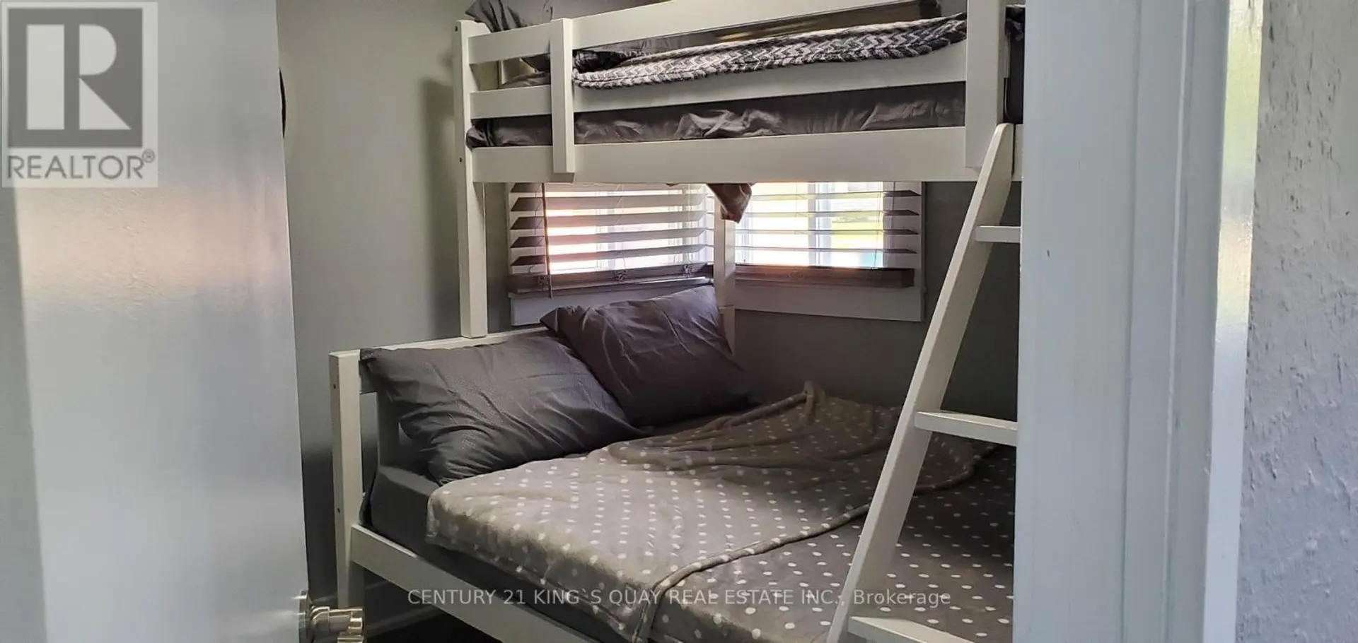 24 COSY COVE LANE - Image 10